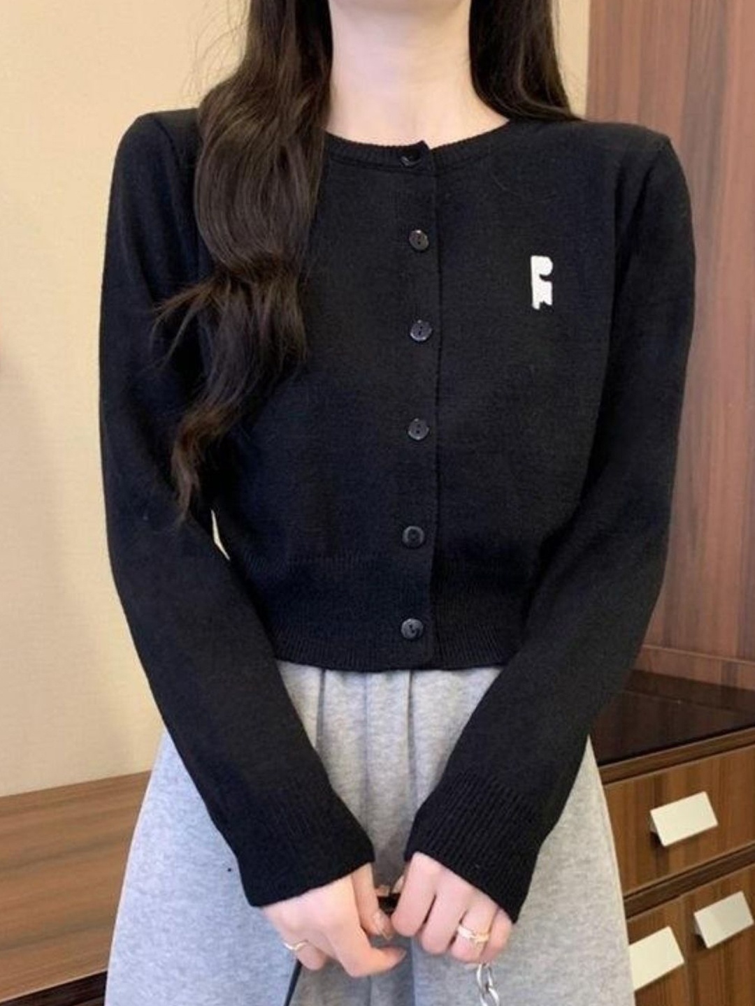 

KPOP Women Solid Crop Cardigan, Black