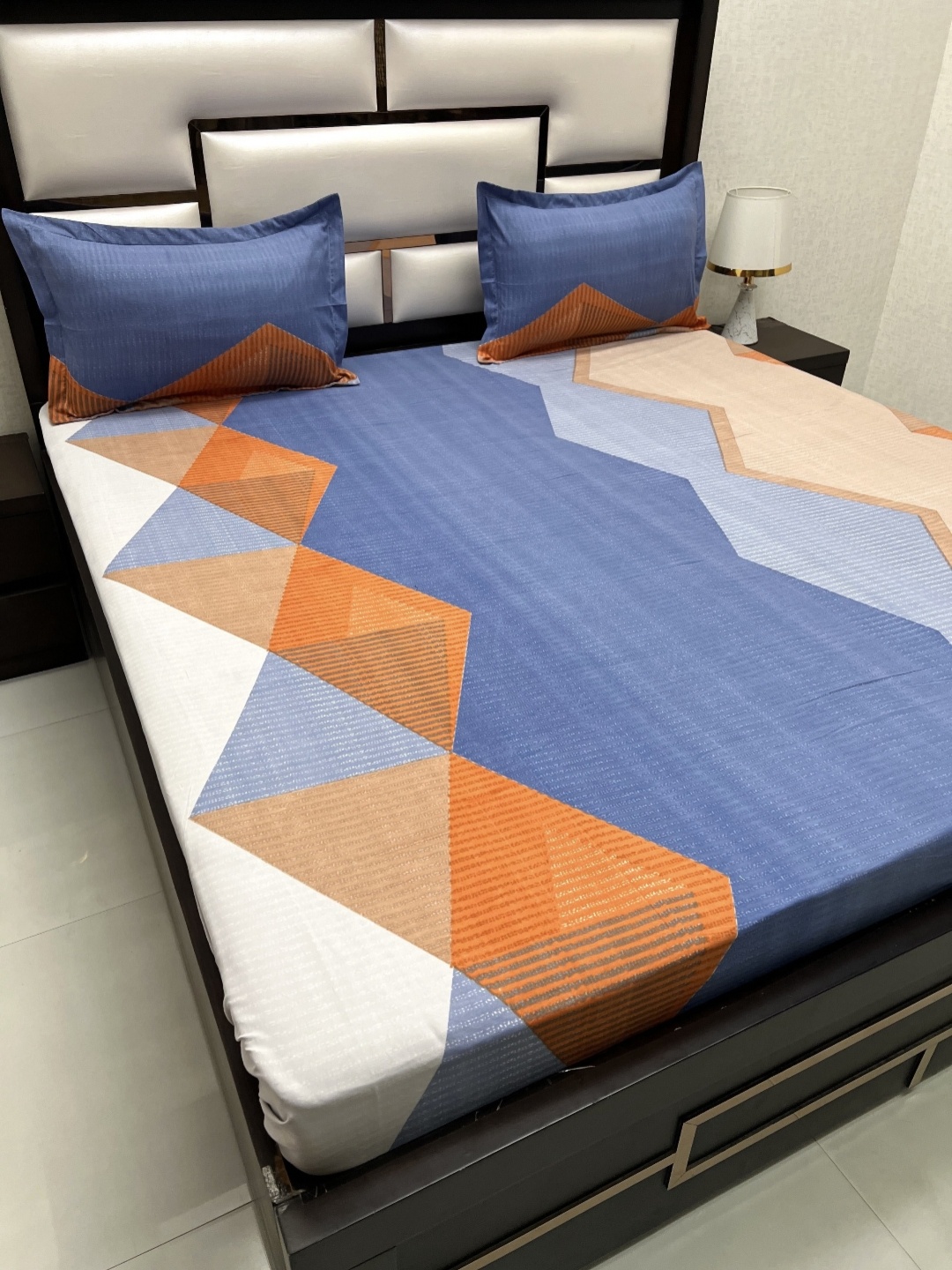 

Pure Decor Leisure Fur Blue 220 TC Geometric King Bedsheet Set-2.72 m x 2.74 m