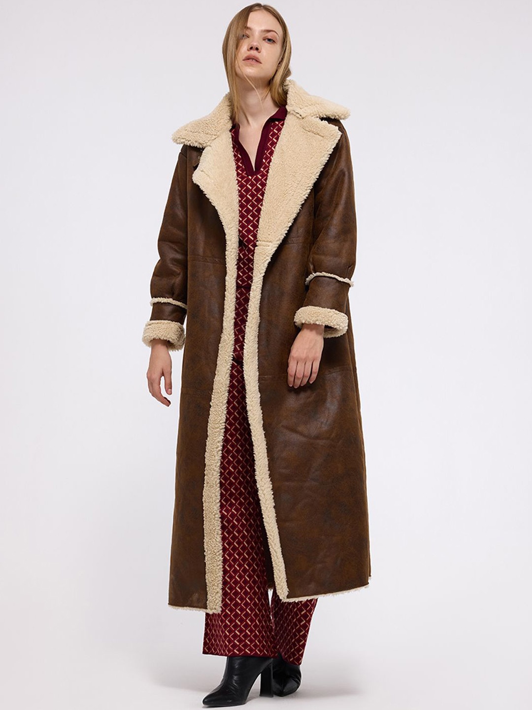 

COVER STORY Women Shearling Long Fur Overcoat, Brown