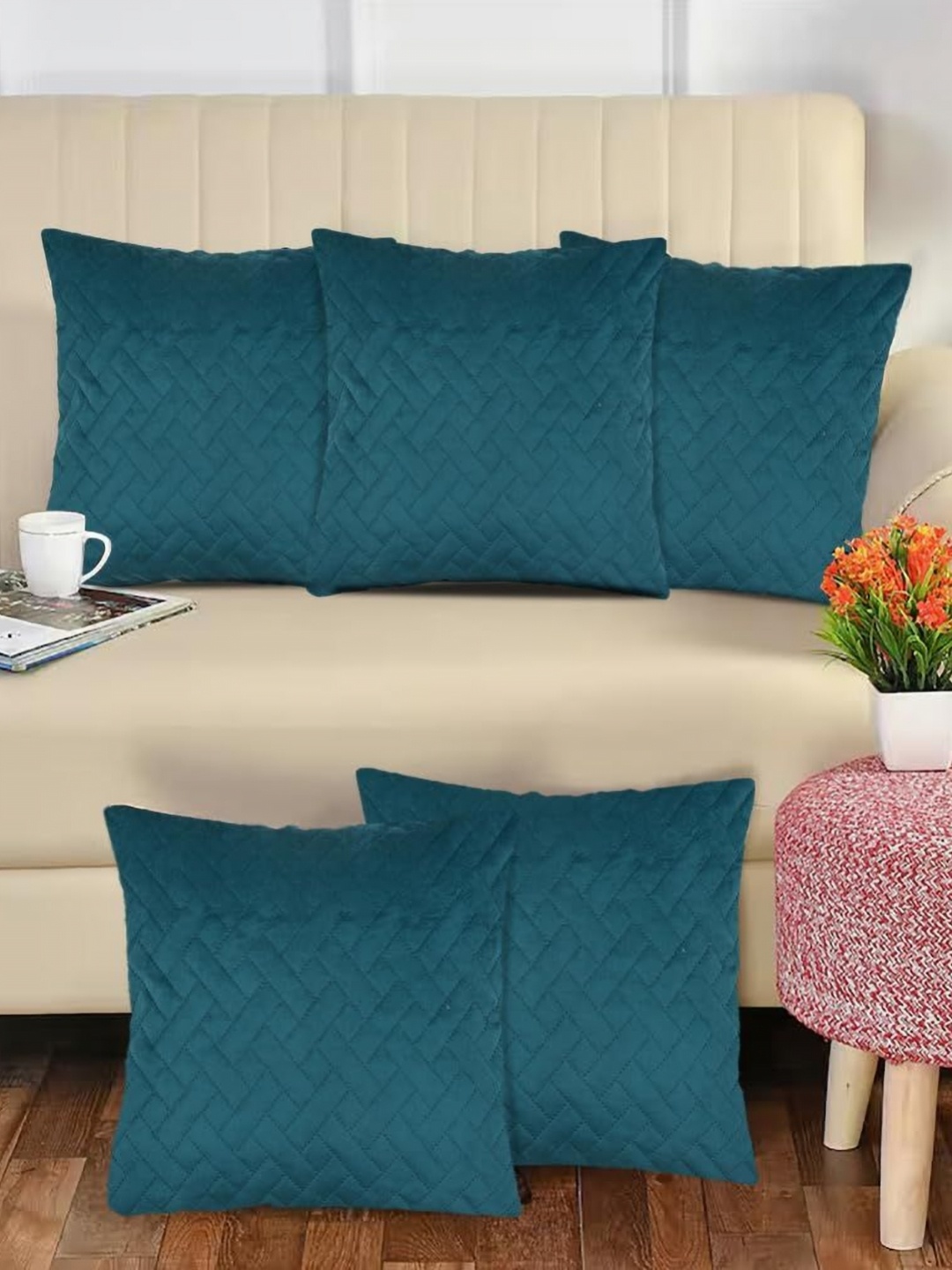 

Aura Sea Green 5 Pieces Velvet Square Cushion Covers