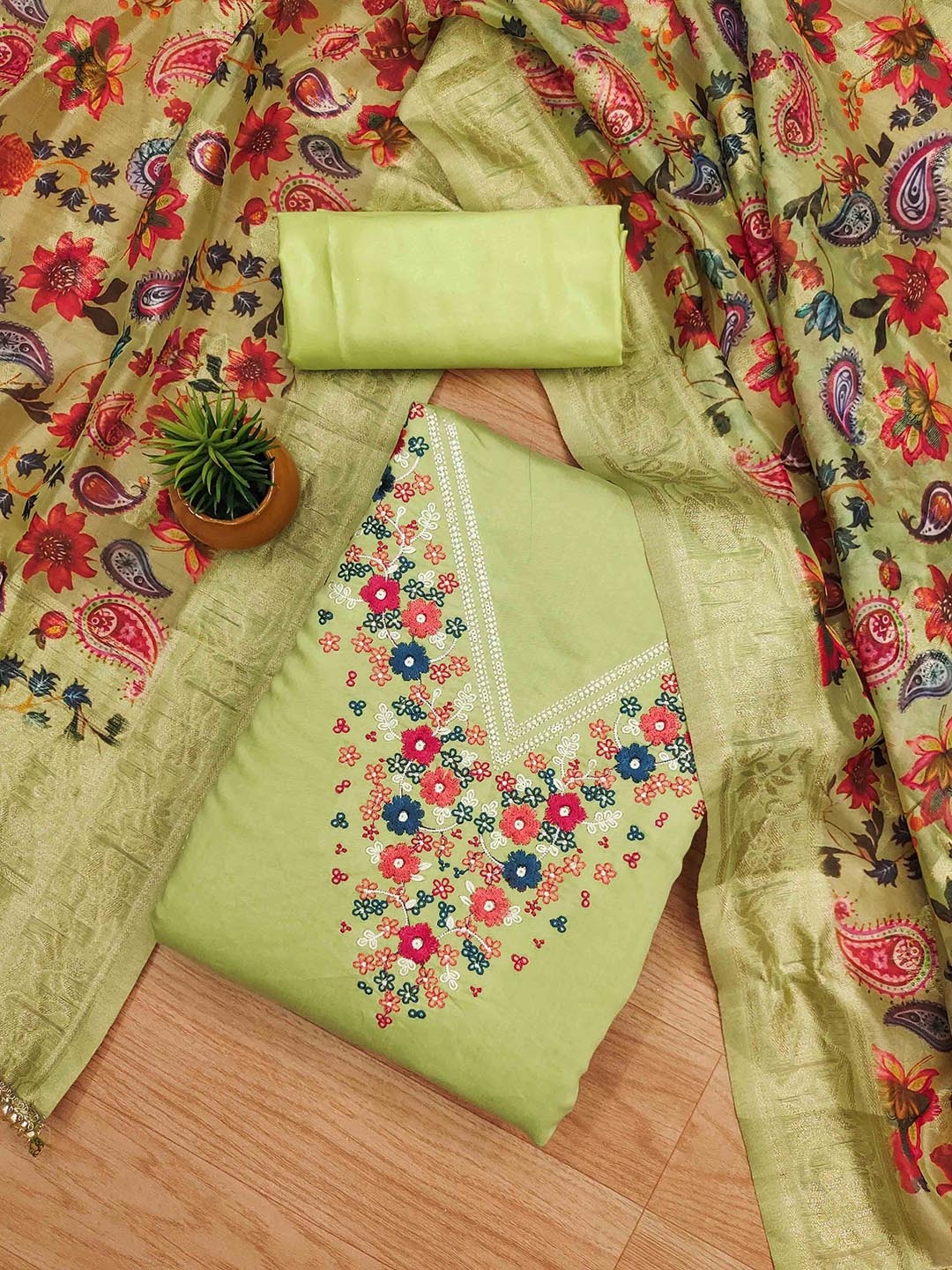 

KALINI Floral Embroidered Unstitched Dress Material, Green