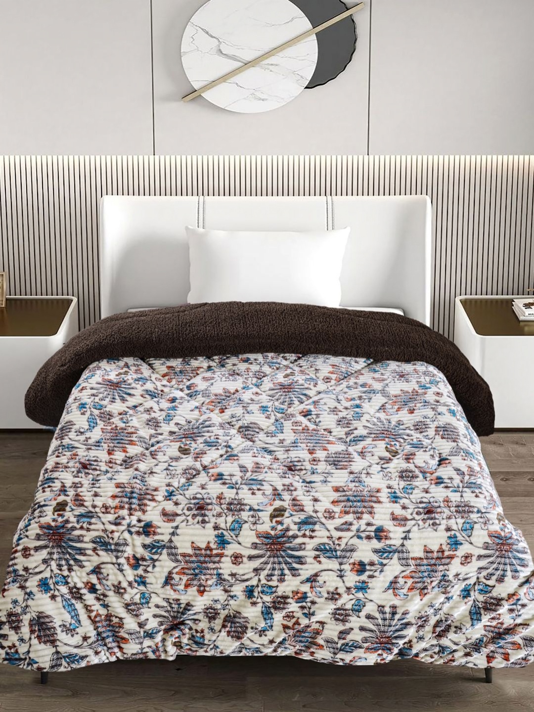 

FABINALIV Off White & Blue Floral 950 GSM Woollen Heavy Winter Single Bed Quilt