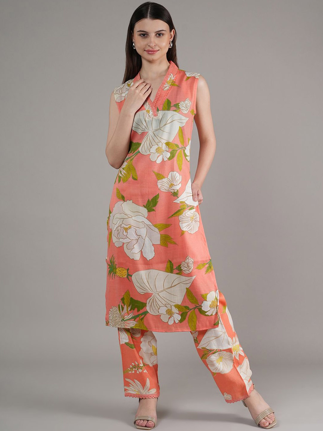 

BAESD Floral Printed Regular Straight Kurta with Palazzos, Peach