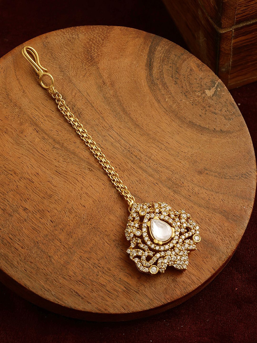 

Ruby Raang Gold-Plated Kundan Studded Maang Tikka Head Jewellery