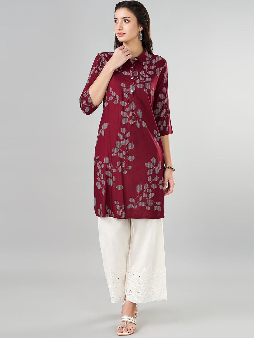 

RANGMANCH BY PANTALOONS Floral Printed Shirt Collar Straight Kurta, Purple