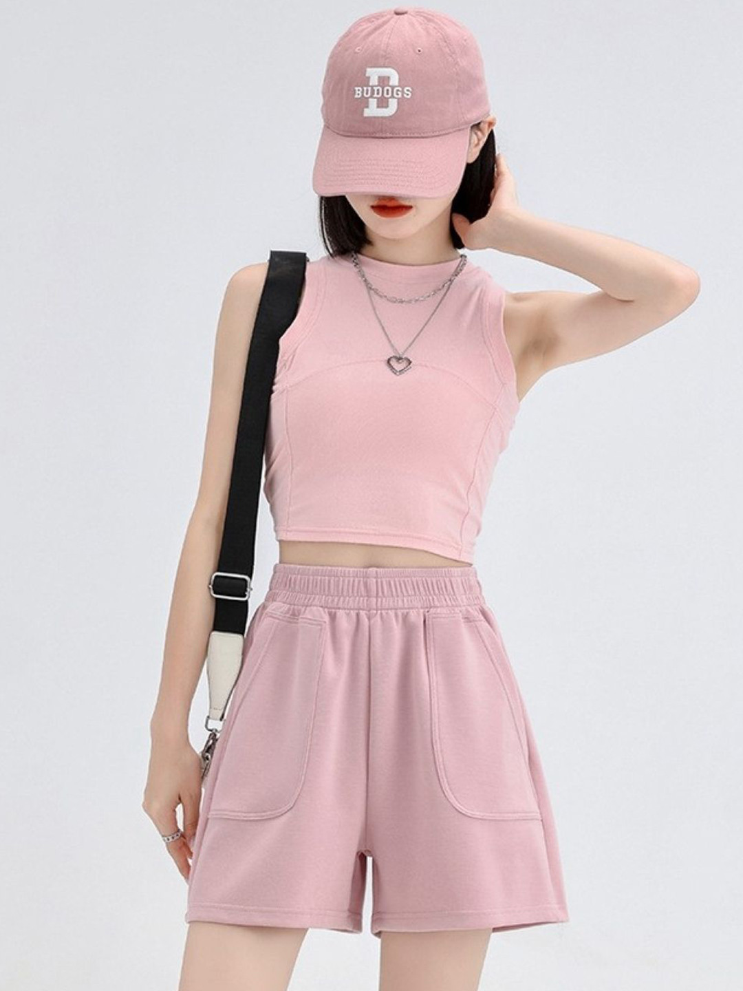 

KPOP Women Mid-Rise Shorts, Pink
