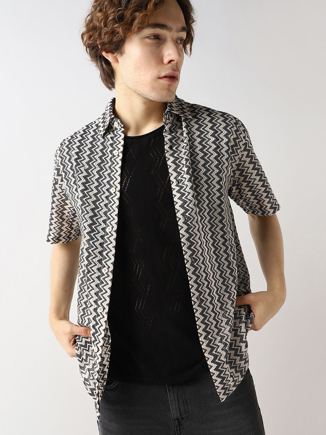 

Bewakoof Men Opaque Casual Shirt, Black