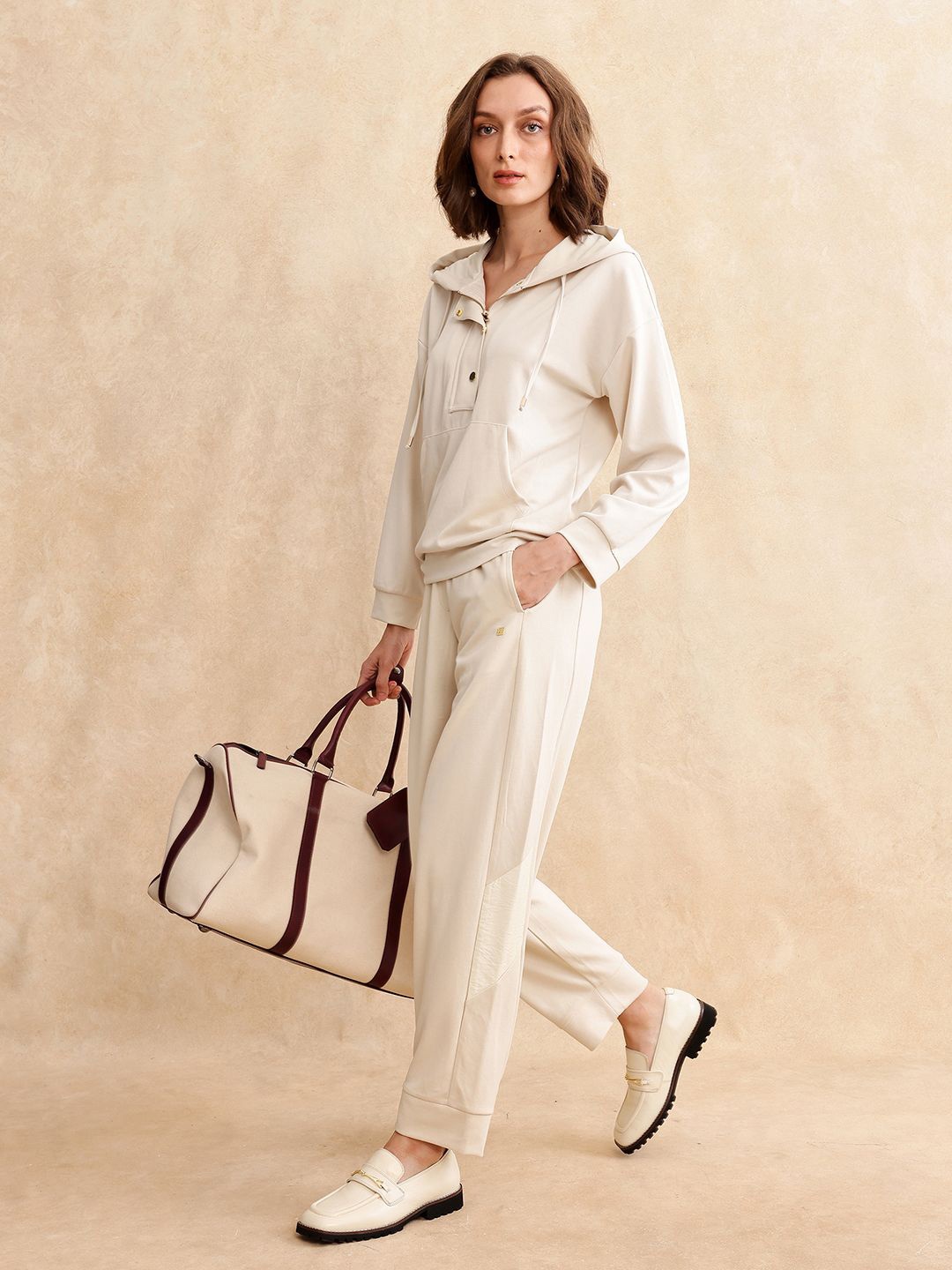 

RAREISM Women Hooded Long Sleeves Pullover Sweatshirt, Off white