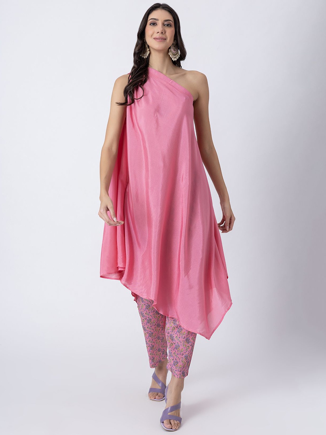 

Moomaya One Shoulder Asymmetric A-Line Kurta with Trousers, Pink