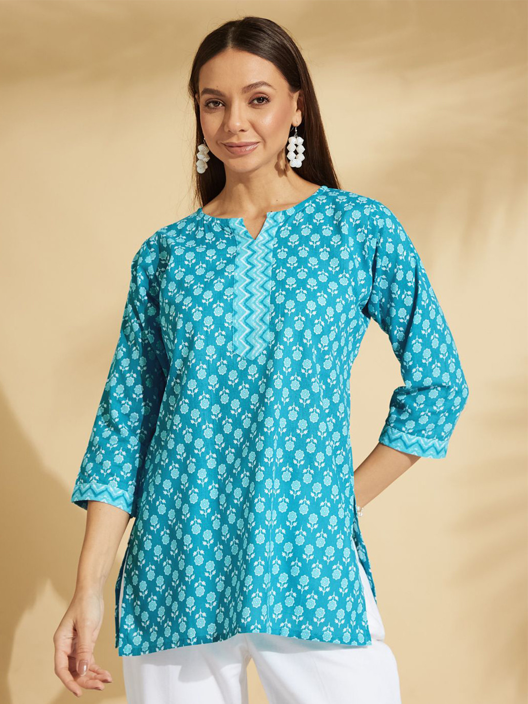 

Fabclub Women Floral Printed Pure Cotton Kurti, Turquoise blue
