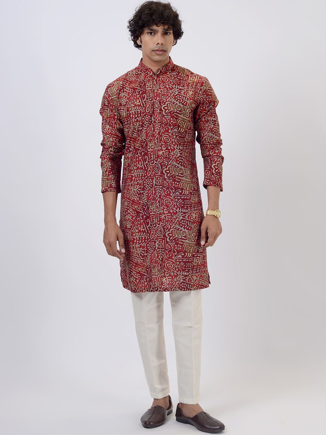 

THE KURTA COMPANY Ethnic Motifs Printed Mandarin Collar Straight Silk Blend Kurta, Red