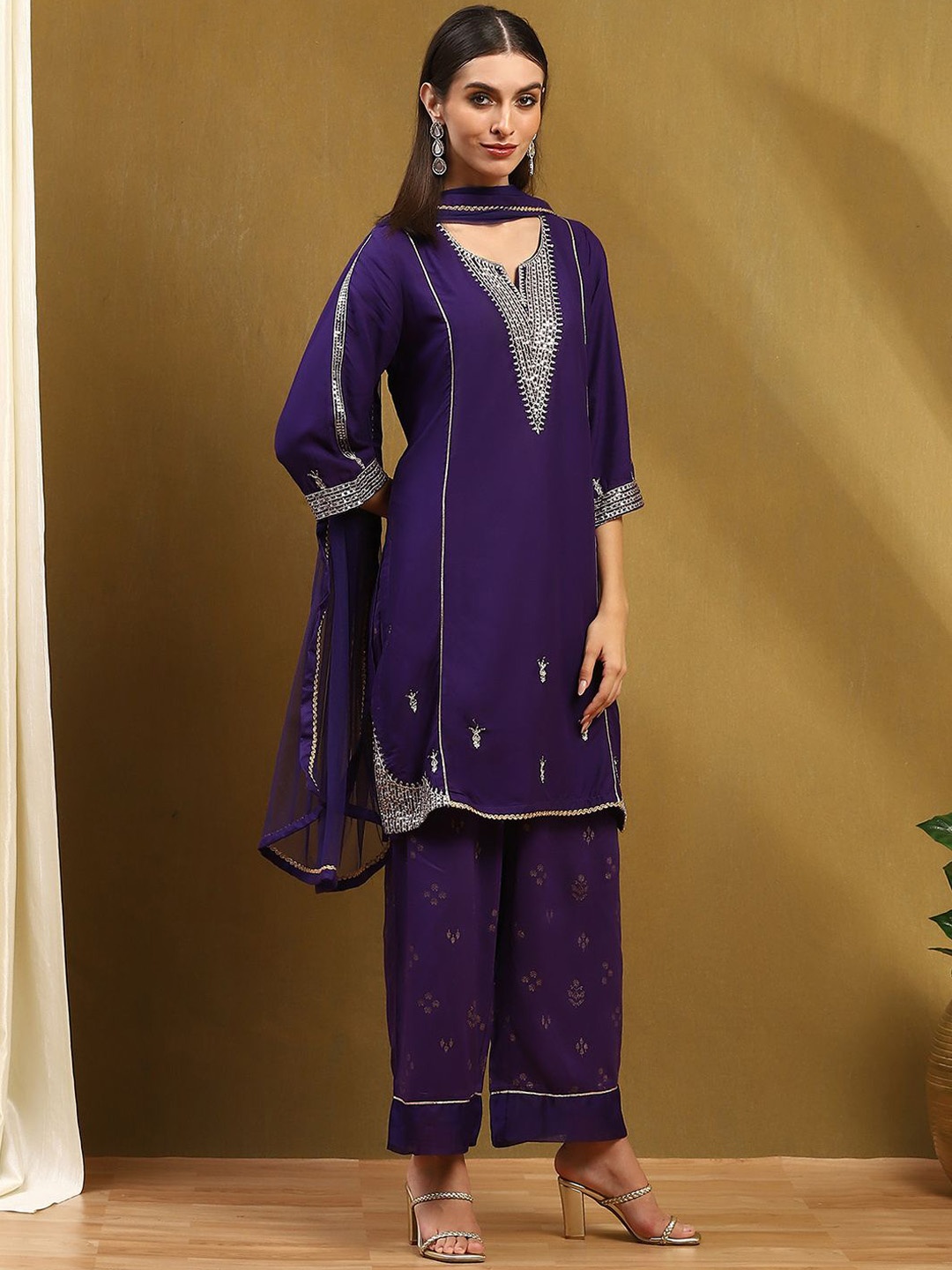 

Biba Geometric Embroidered Sequinned Kurta with Trouser & Dupatta, Purple