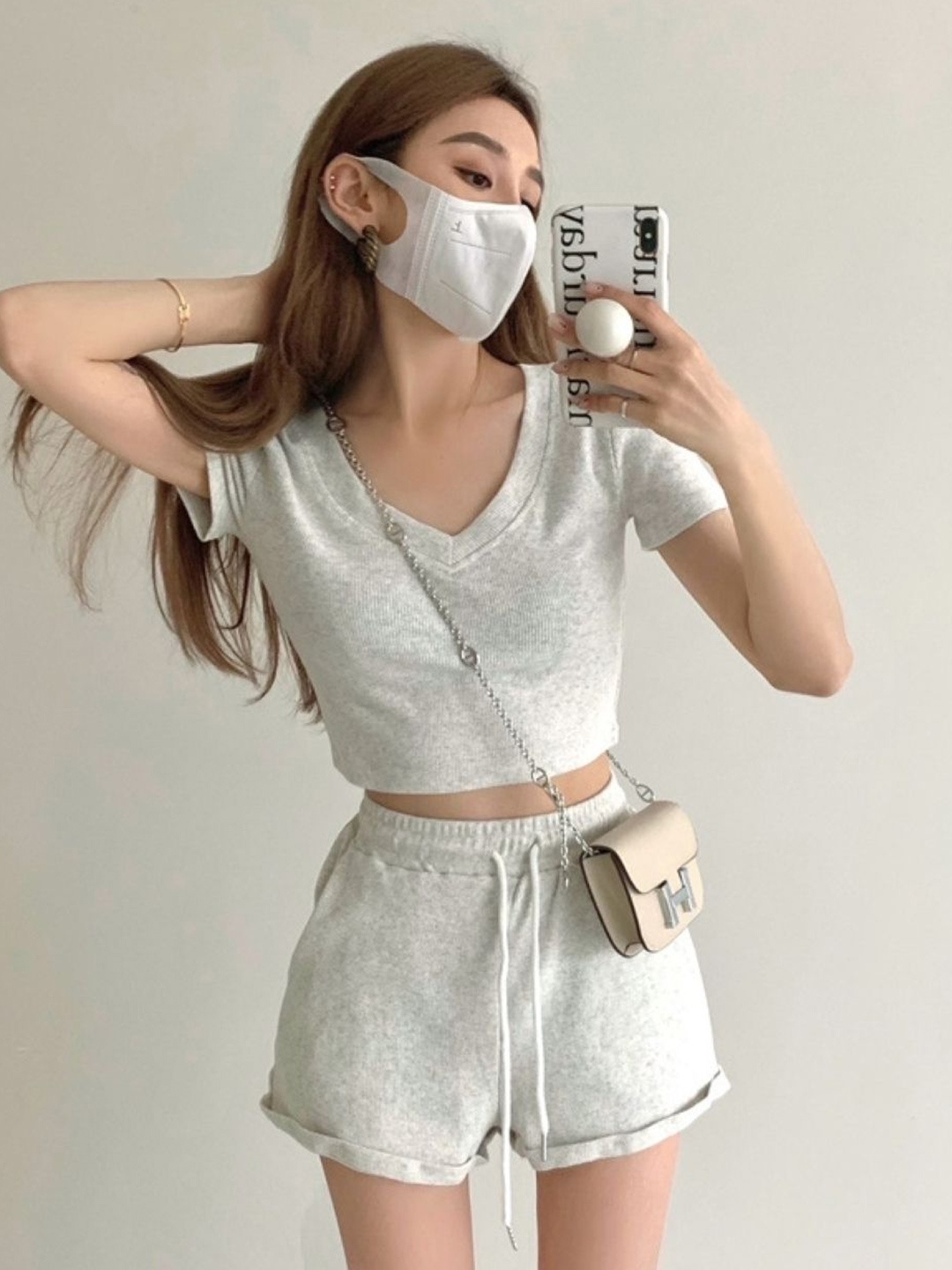 

HERE&NOW V-Neck Top With Shorts, Off white