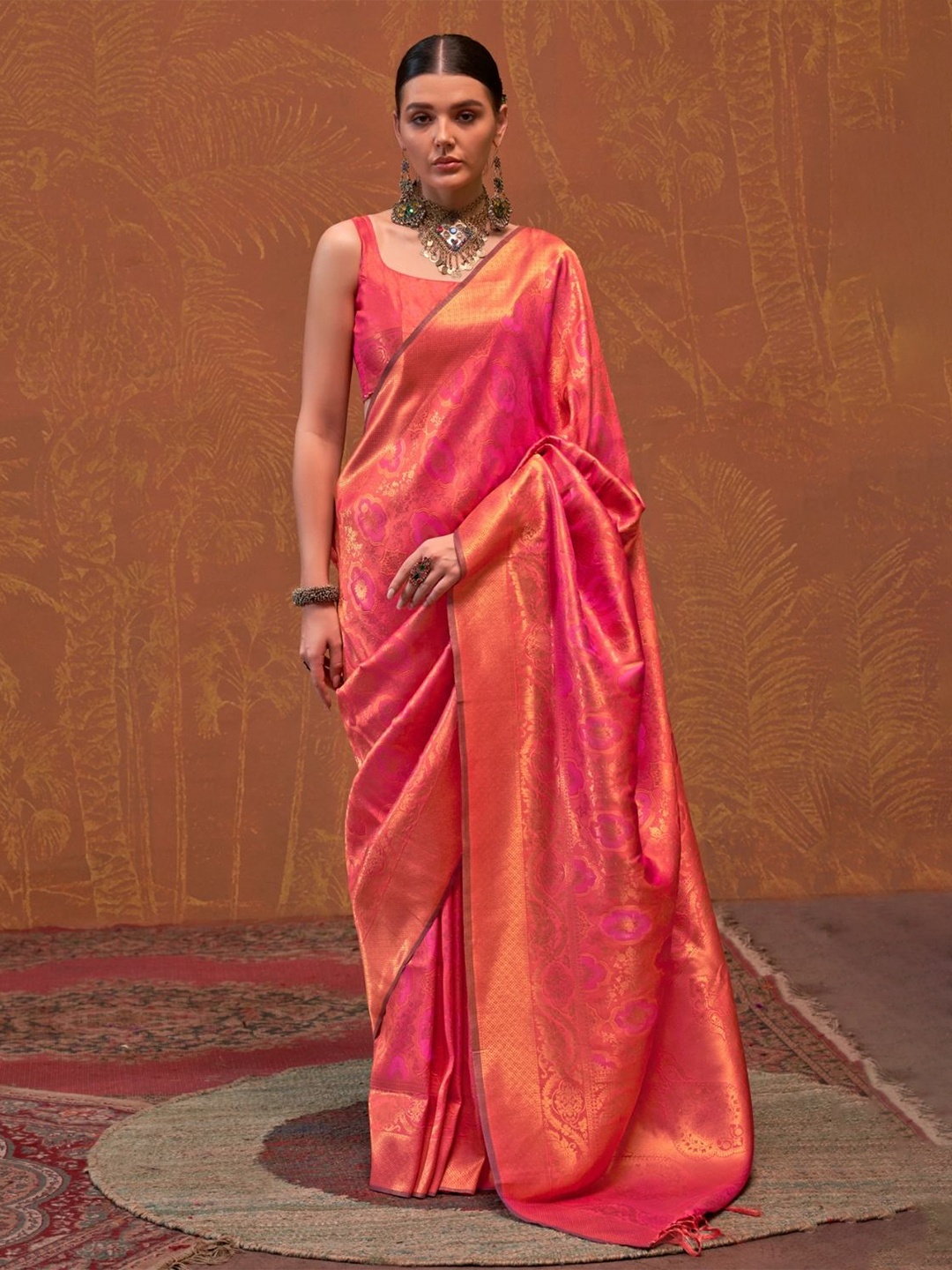 

DEVATITHI Woven Design Zari Saree, Orange