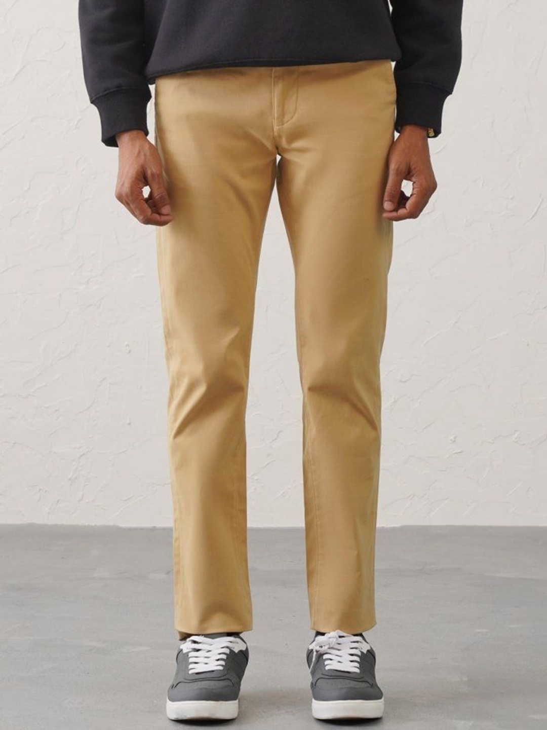 

Minus One Men Slim Fit Chinos Trousers, Khaki