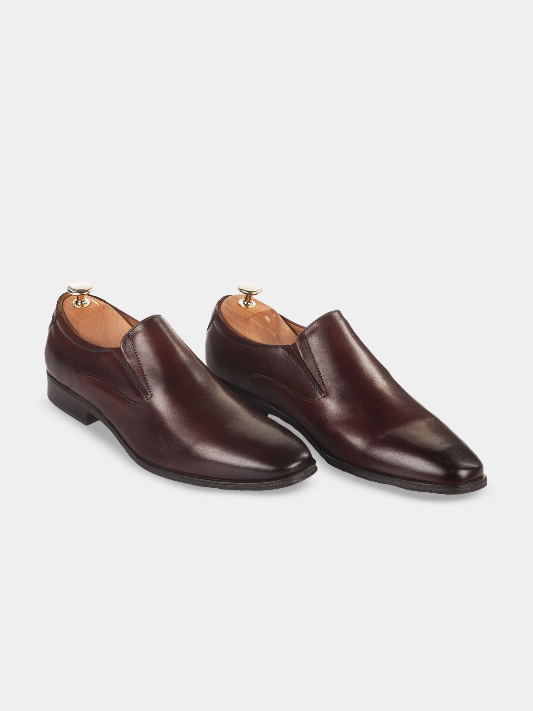 

LA MARCA Men Leather Slip-On Formal Loafers, Burgundy