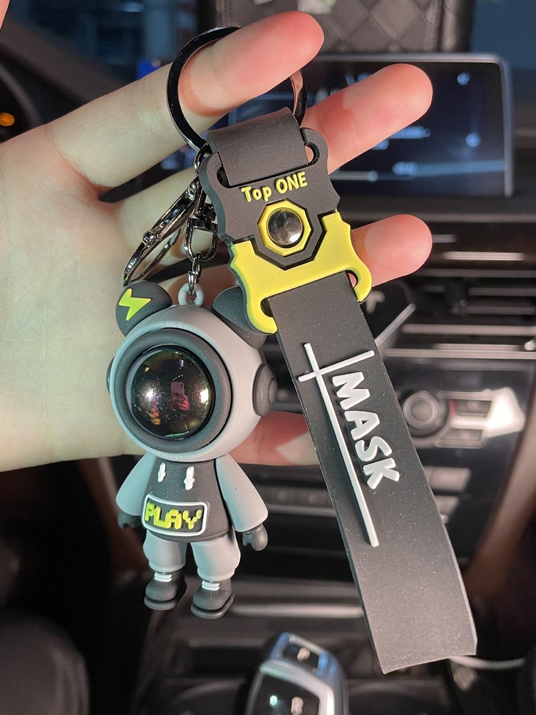 

Flenzy 3D Astronaut Printed Key Chain With Belt, Black