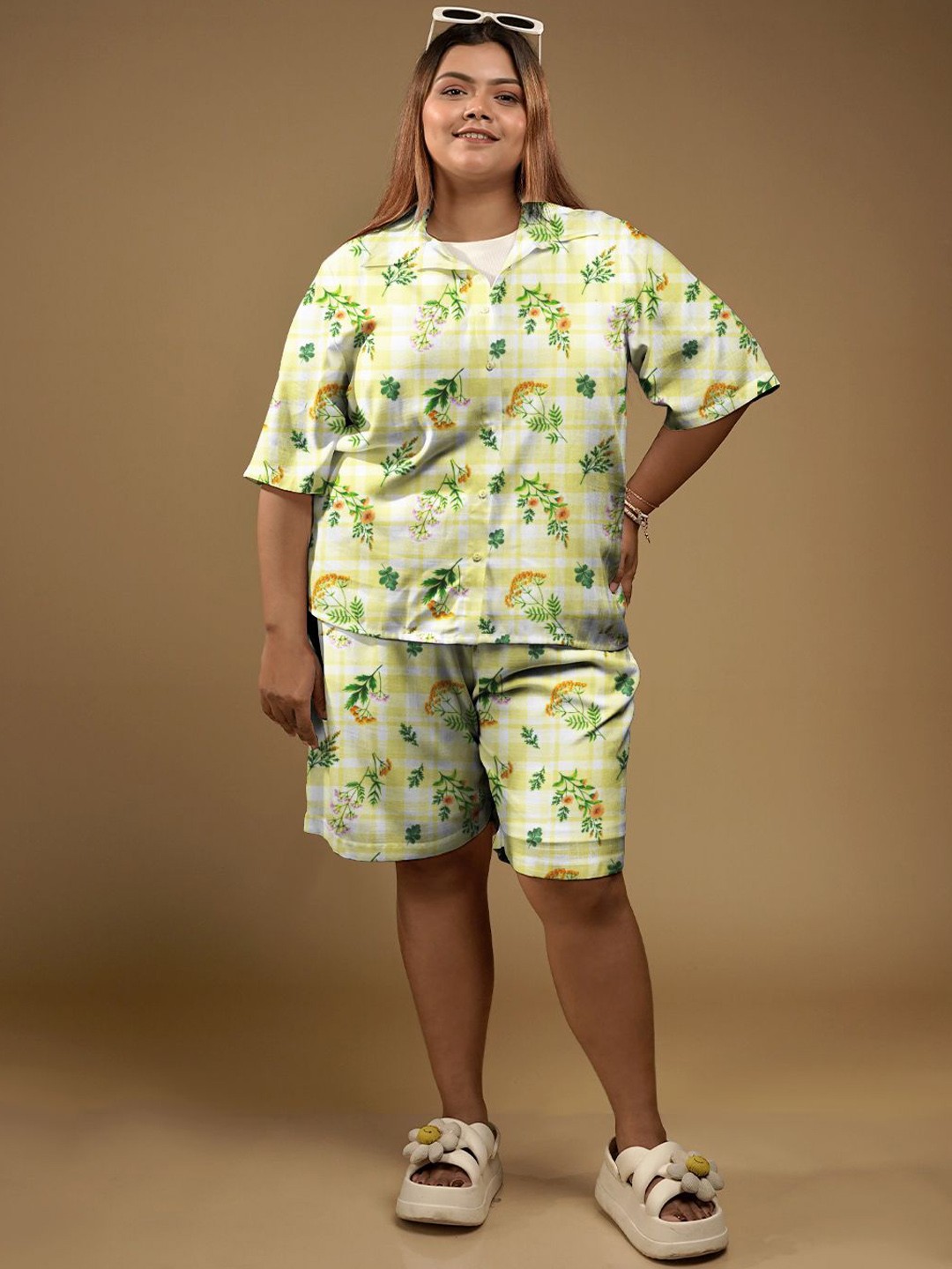

Zink Curve Plus Size Printed T-Shirts With Short, Green