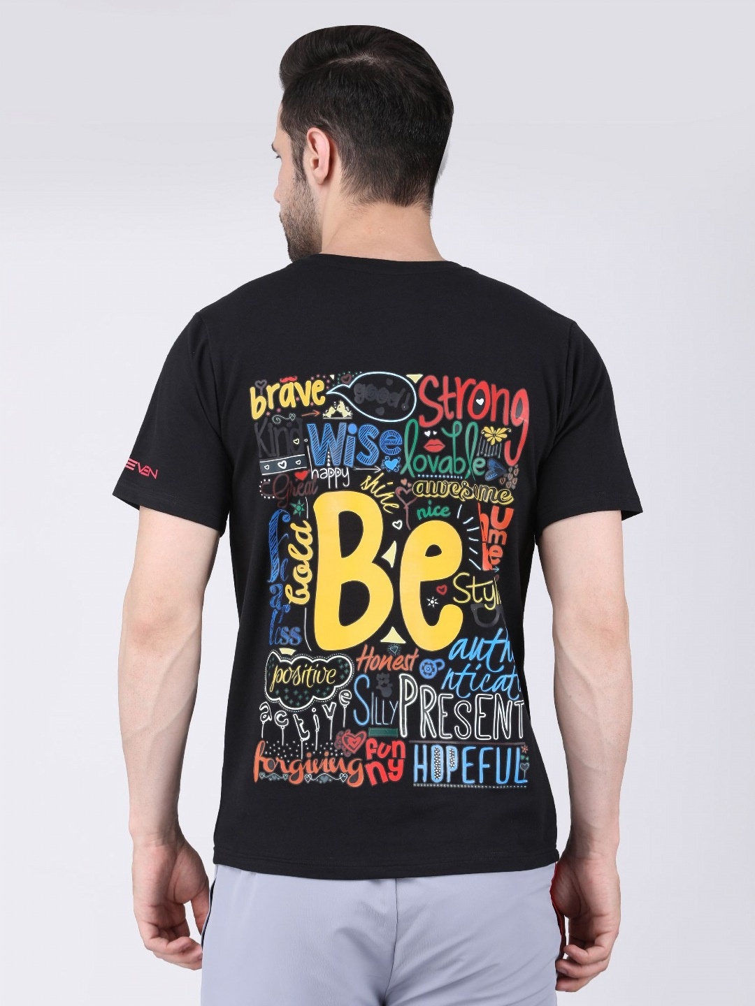 

M7 EMPIRE Men Printed Applique T-shirt, Black