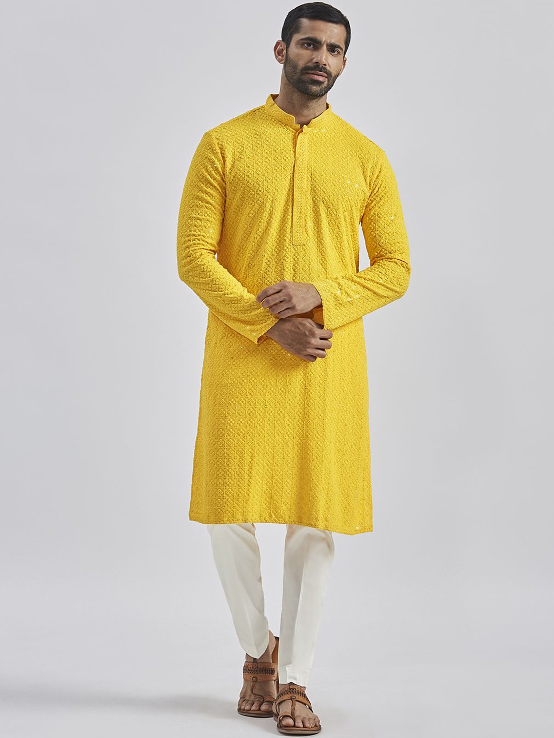 

VASTRAMAY Floral Schiffli Embroidered Sequinned Mandarin Collar Straight Kurta & Trousers, Yellow