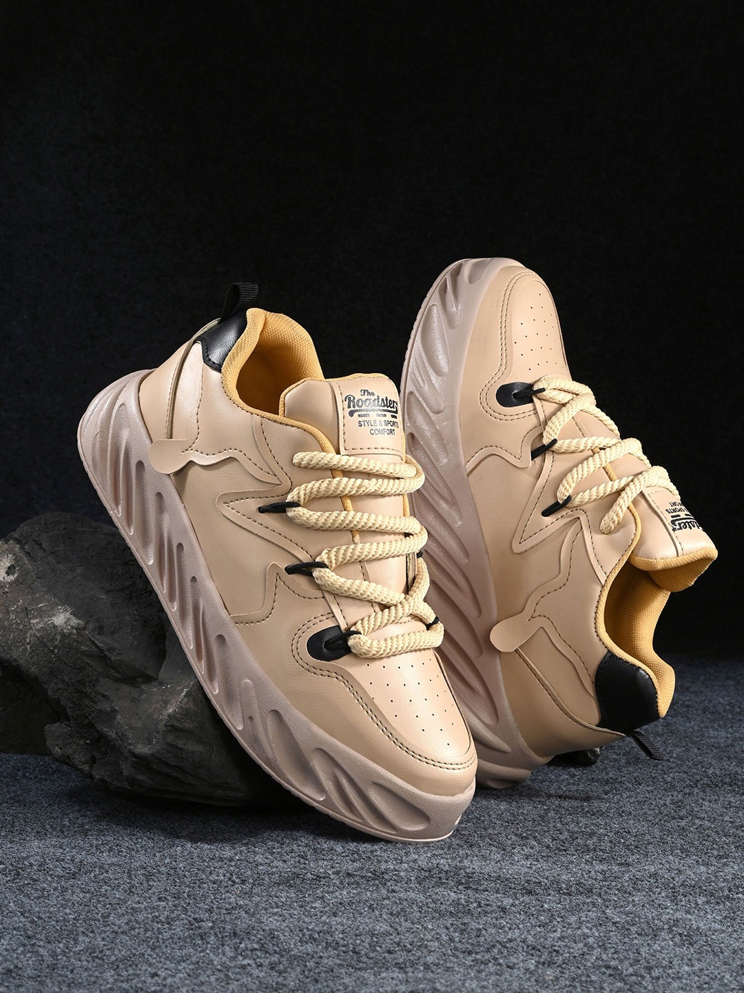

The Roadster Lifestyle Co Men Lace-Ups Round Toe Sneakers, Beige