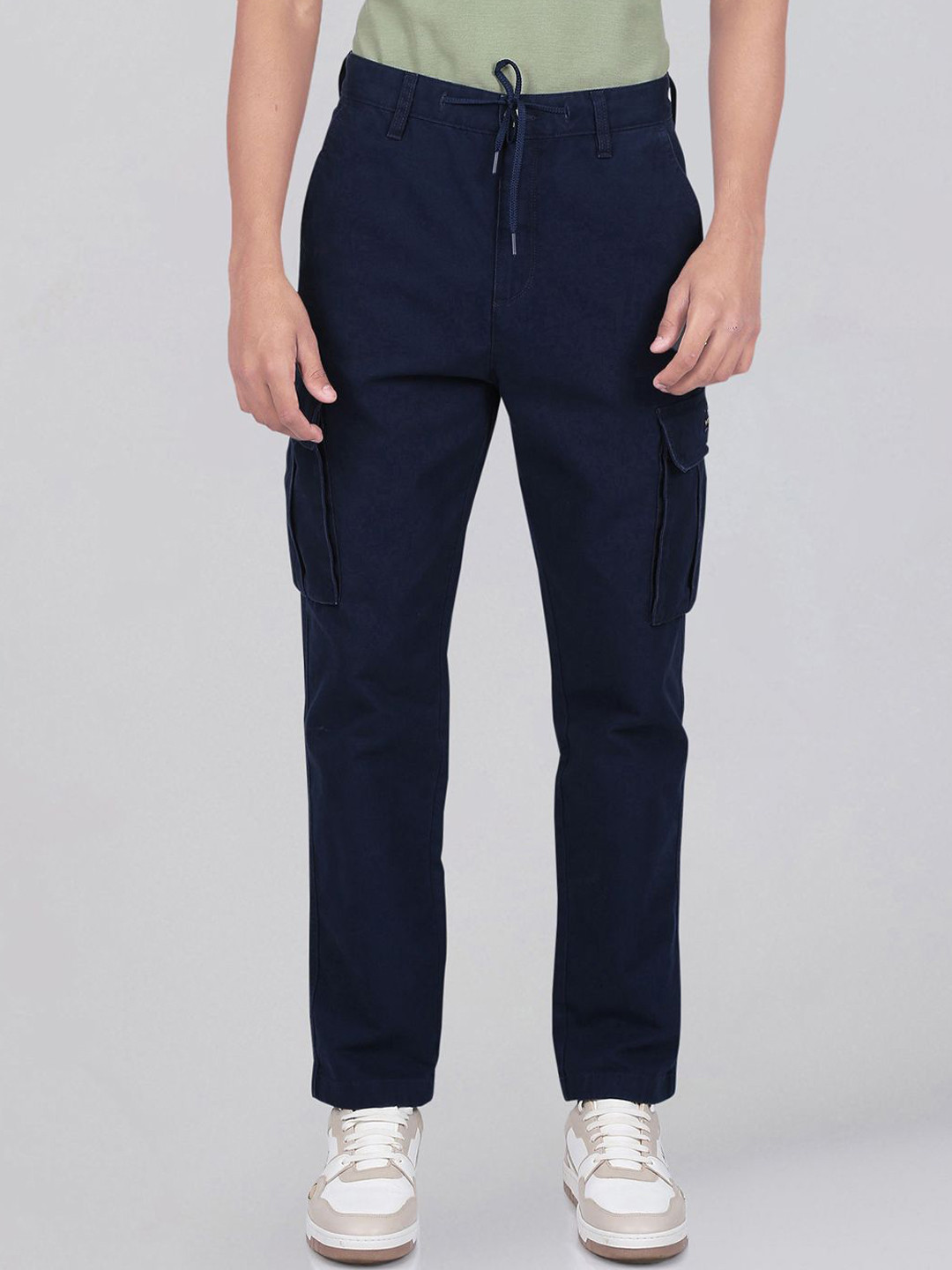 

Wrangler Men Cotton Mid-Rise Slim Fit Cargos Trousers, Blue
