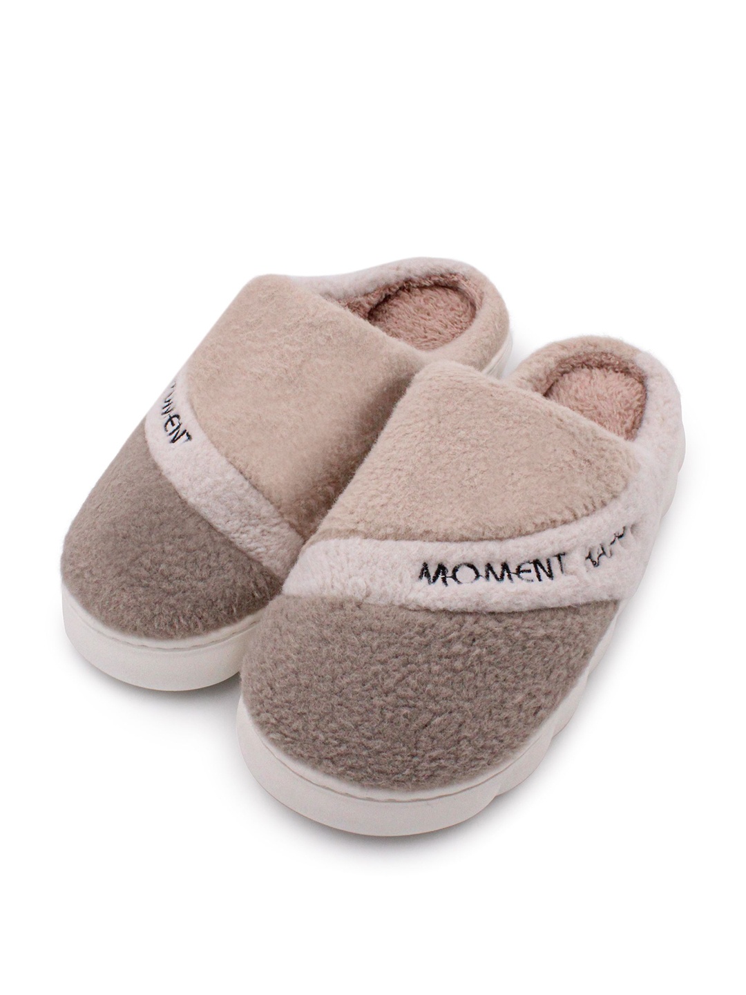 

JENNA Men Embellished Room Slippers, Brown