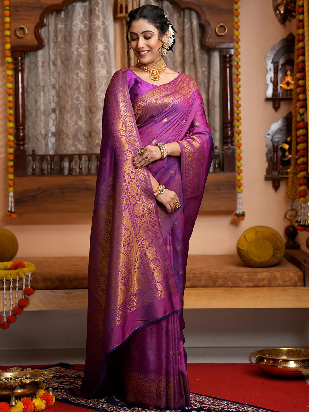 

DEVATITHI Woven Design Zari Silk Blend Kanjeevaram Saree, Purple