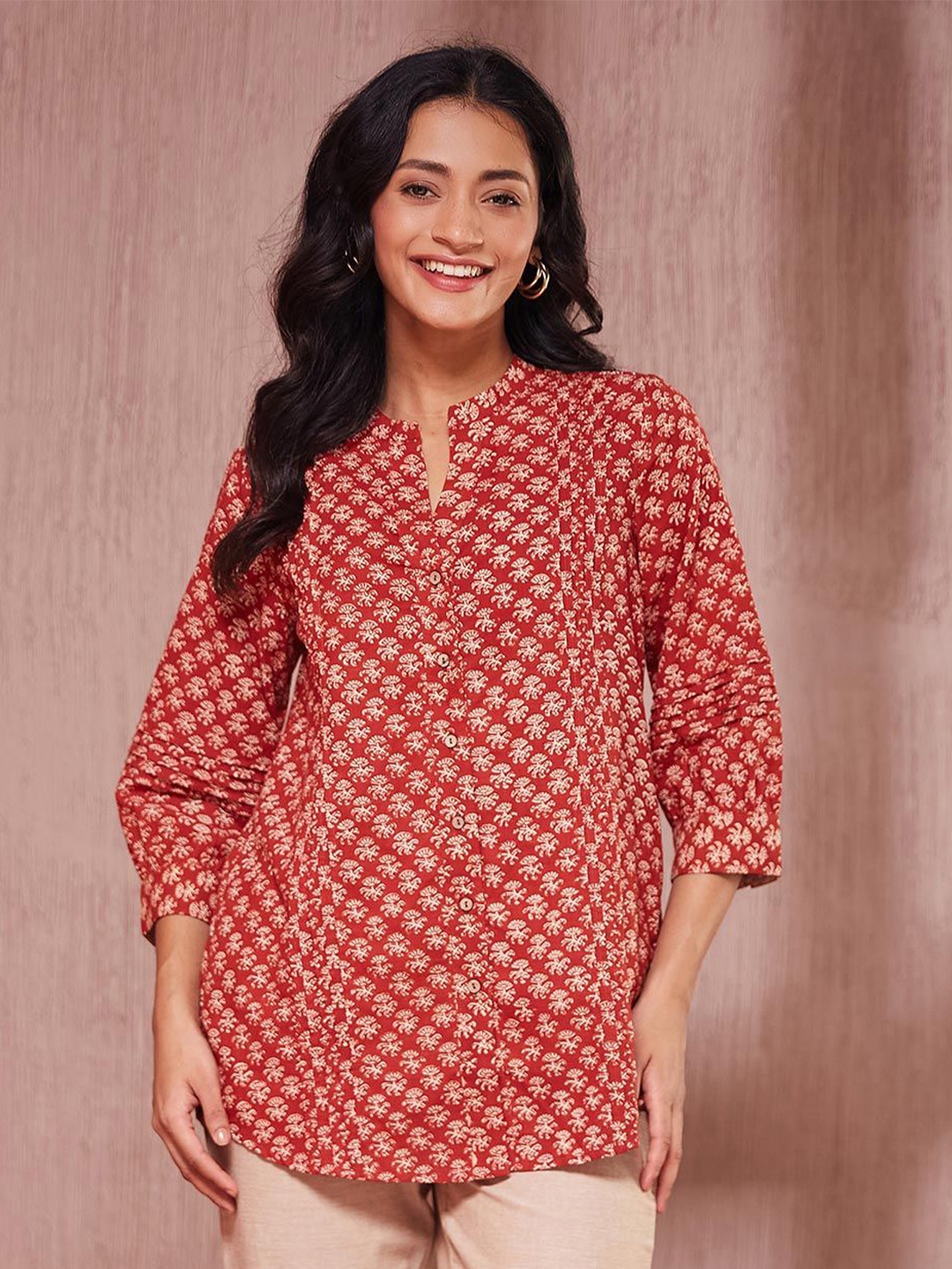

Fabindia Mandarin Collar Kalamkari Printed Tunic, Red