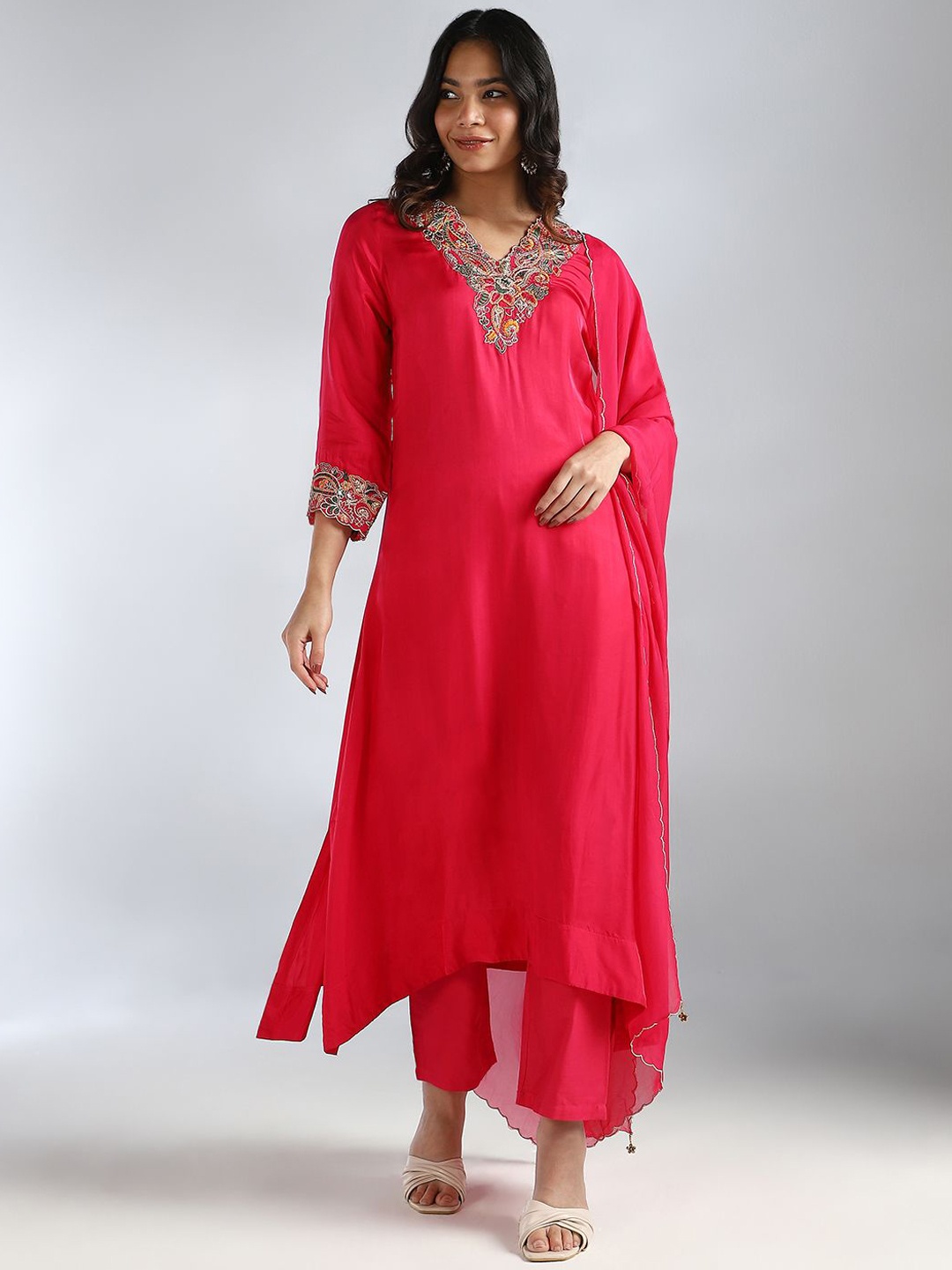 

House Of Dharaa Women Embroidered Kurta with Trousers & With Dupatta, Pink