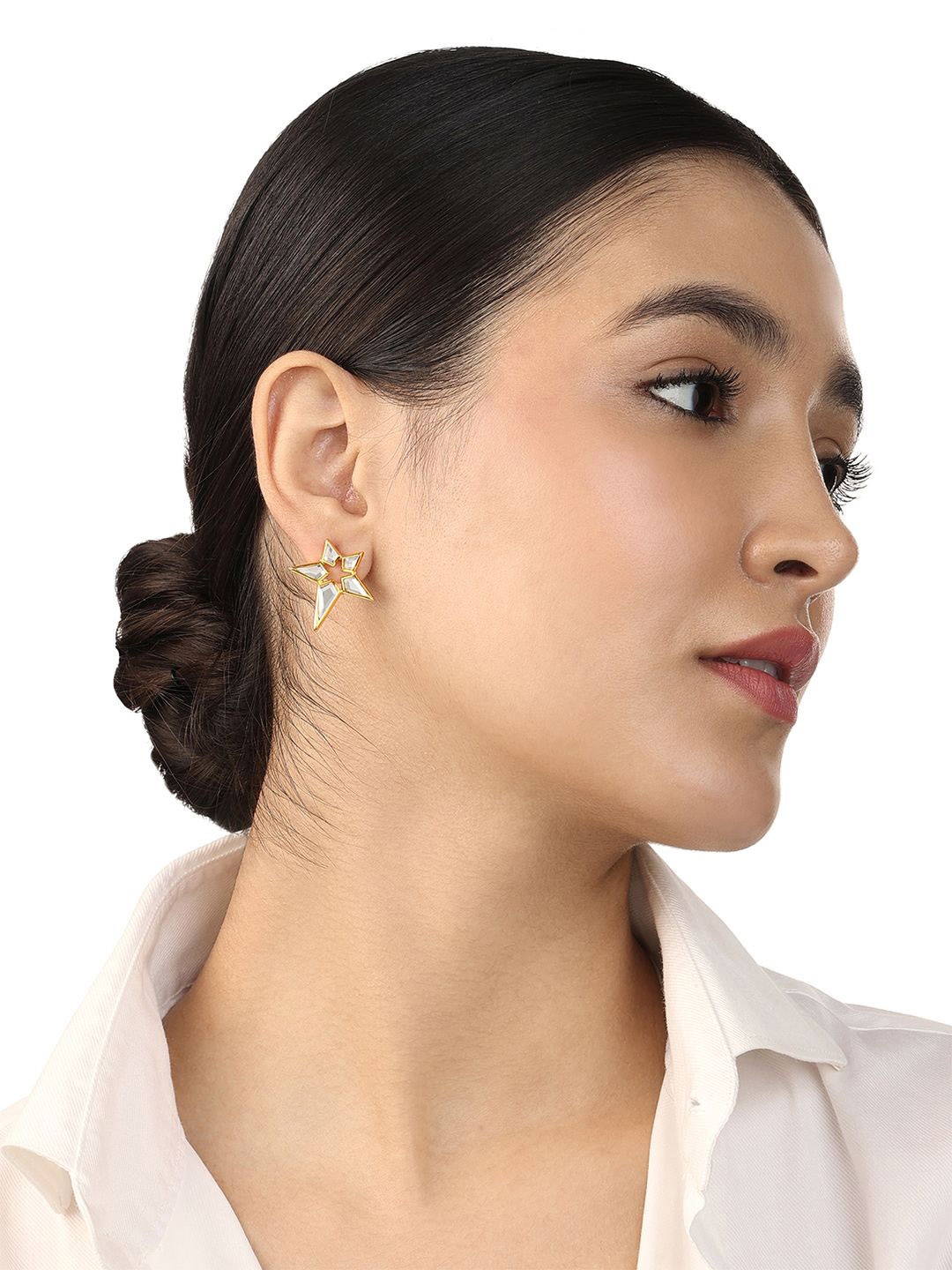 

Isharya Contemporary Studs Earrings, Gold