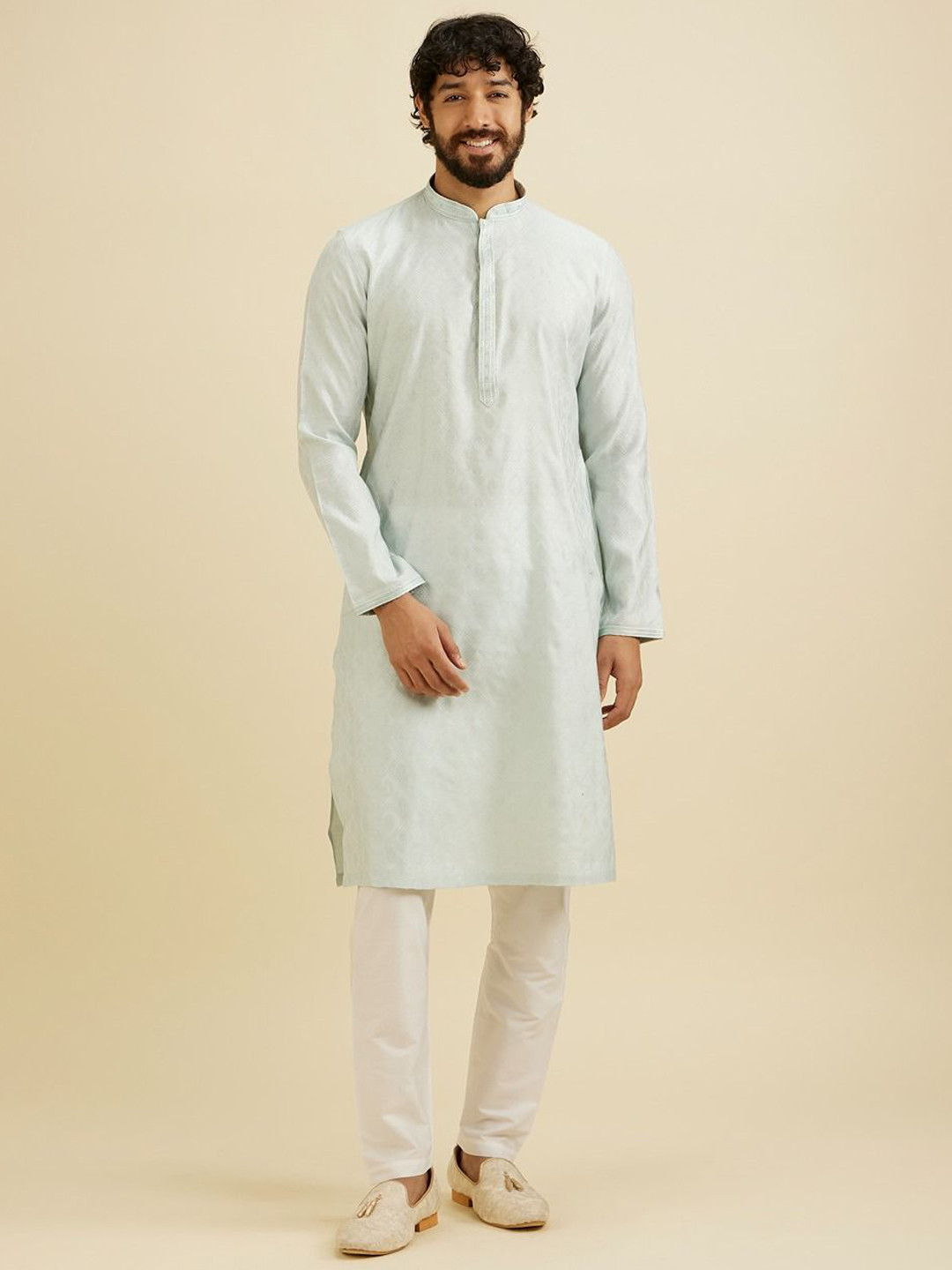

Manyavar Men Regular Sequinned Kurta with Pyjamas, Blue