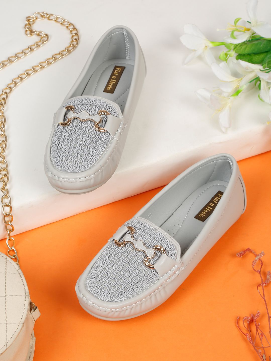 

Flat n Heels Women Round Toe Loafers, Grey