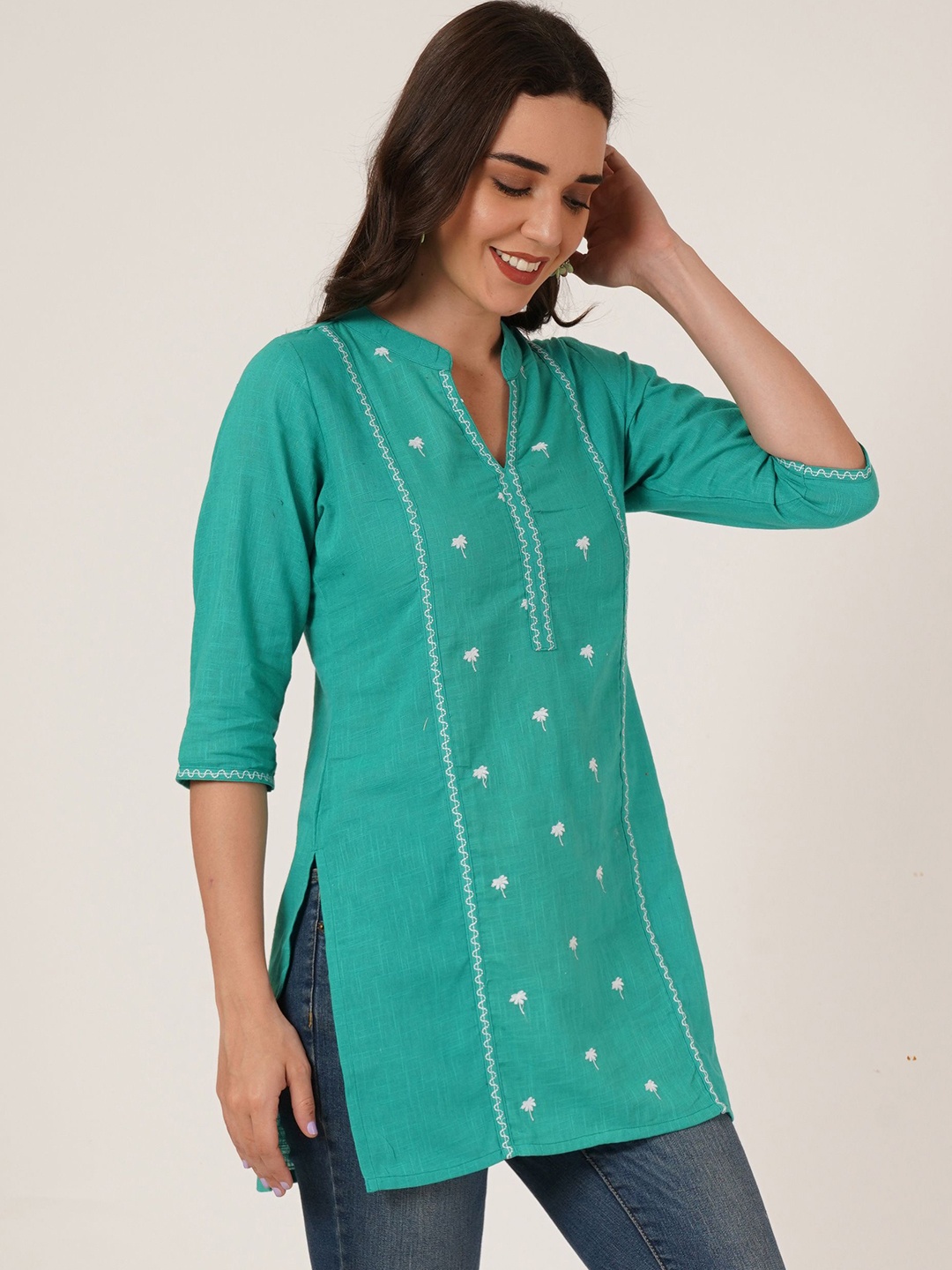 

Brownverse Ethnic Motifs Embroidered Gotta Patti Khadi Gotta Patti Kurti, Green