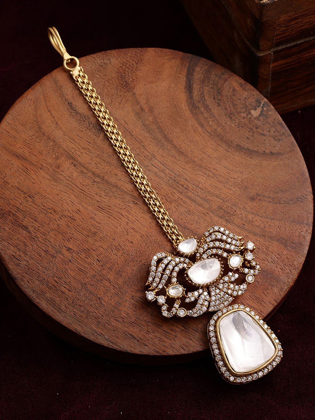 

Ruby Raang Gold-Plated Kundan Studded Maang Tikka Head Jewellery