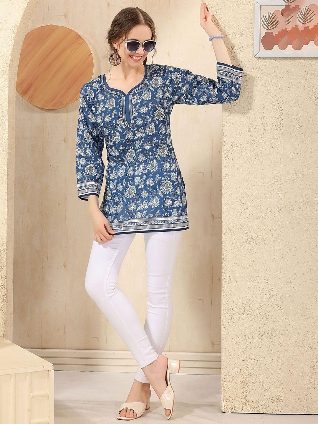 

keshubaba Floral Printed Sweetheart Neck Cotton Straight Kurta, Blue