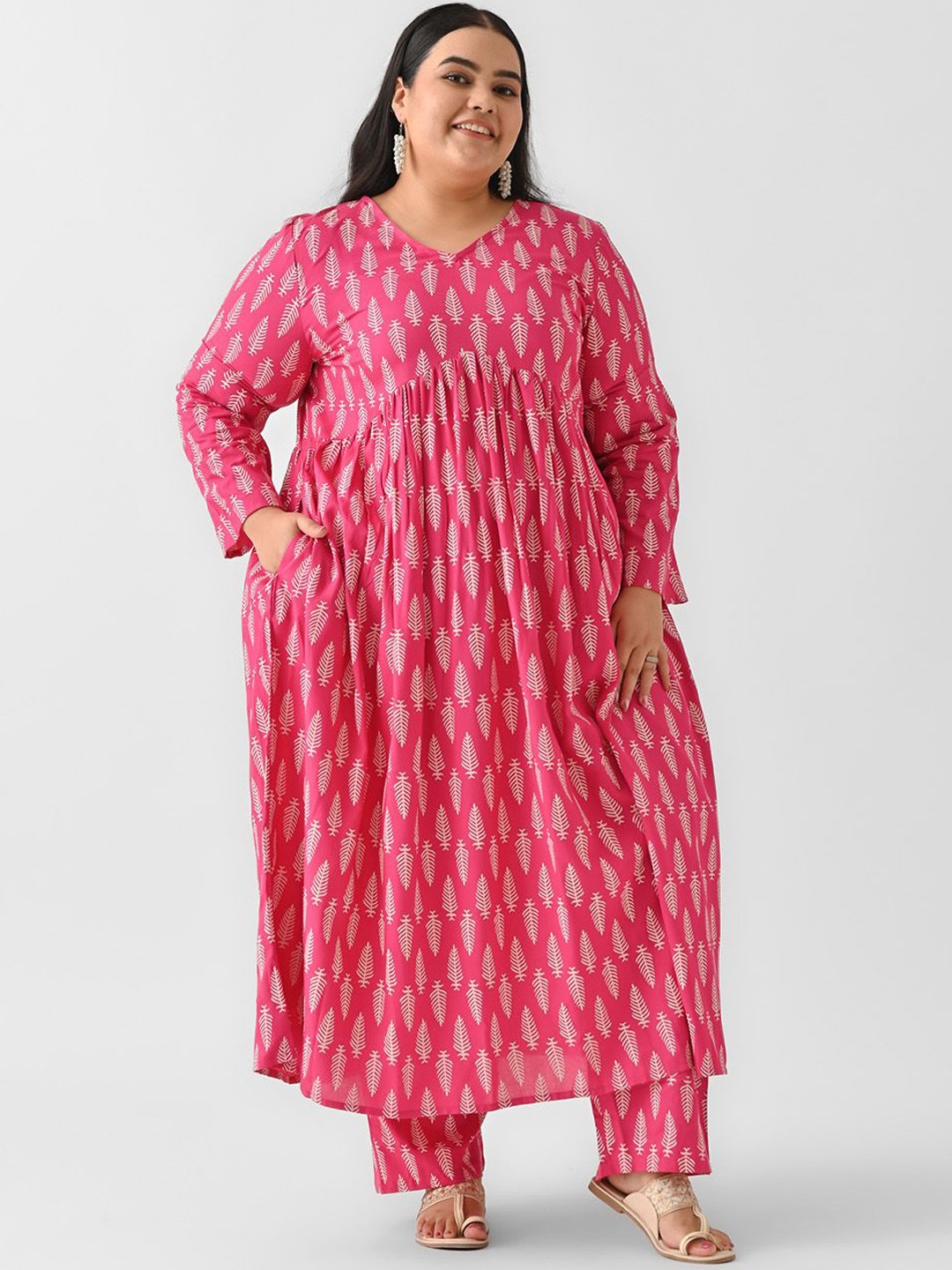 

Shape of me by Rustorange Women Ethnic Motifs Printed Regular Kurta with Trousers, Pink