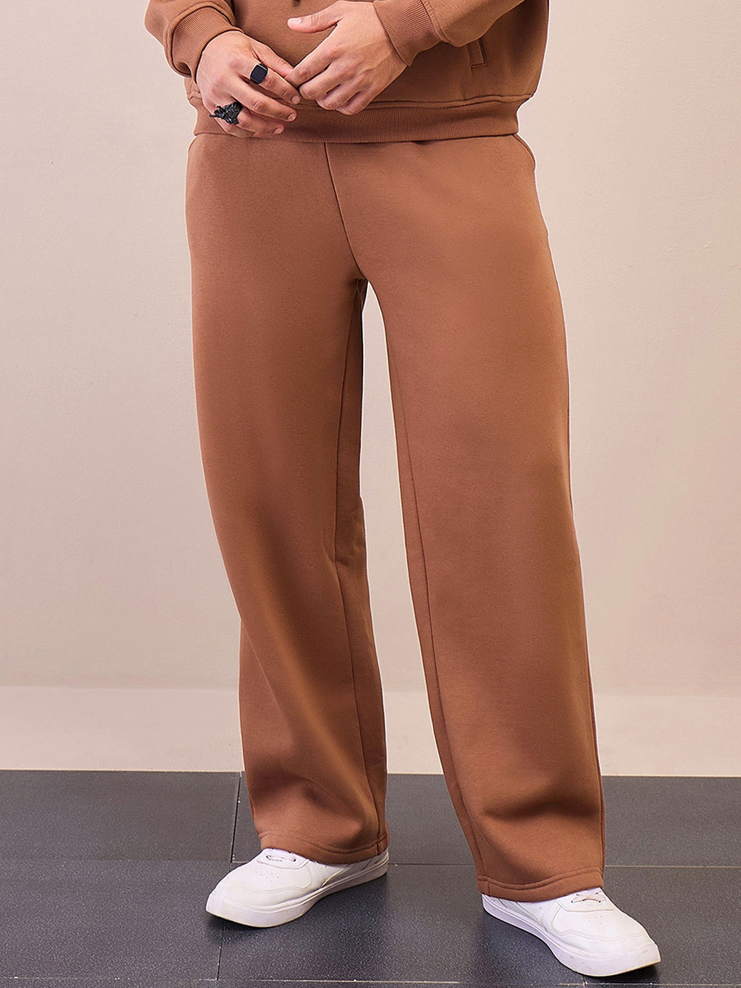 

MASCLN SASSAFRAS Men Relaxed Fit Oversized Track Pants, Brown