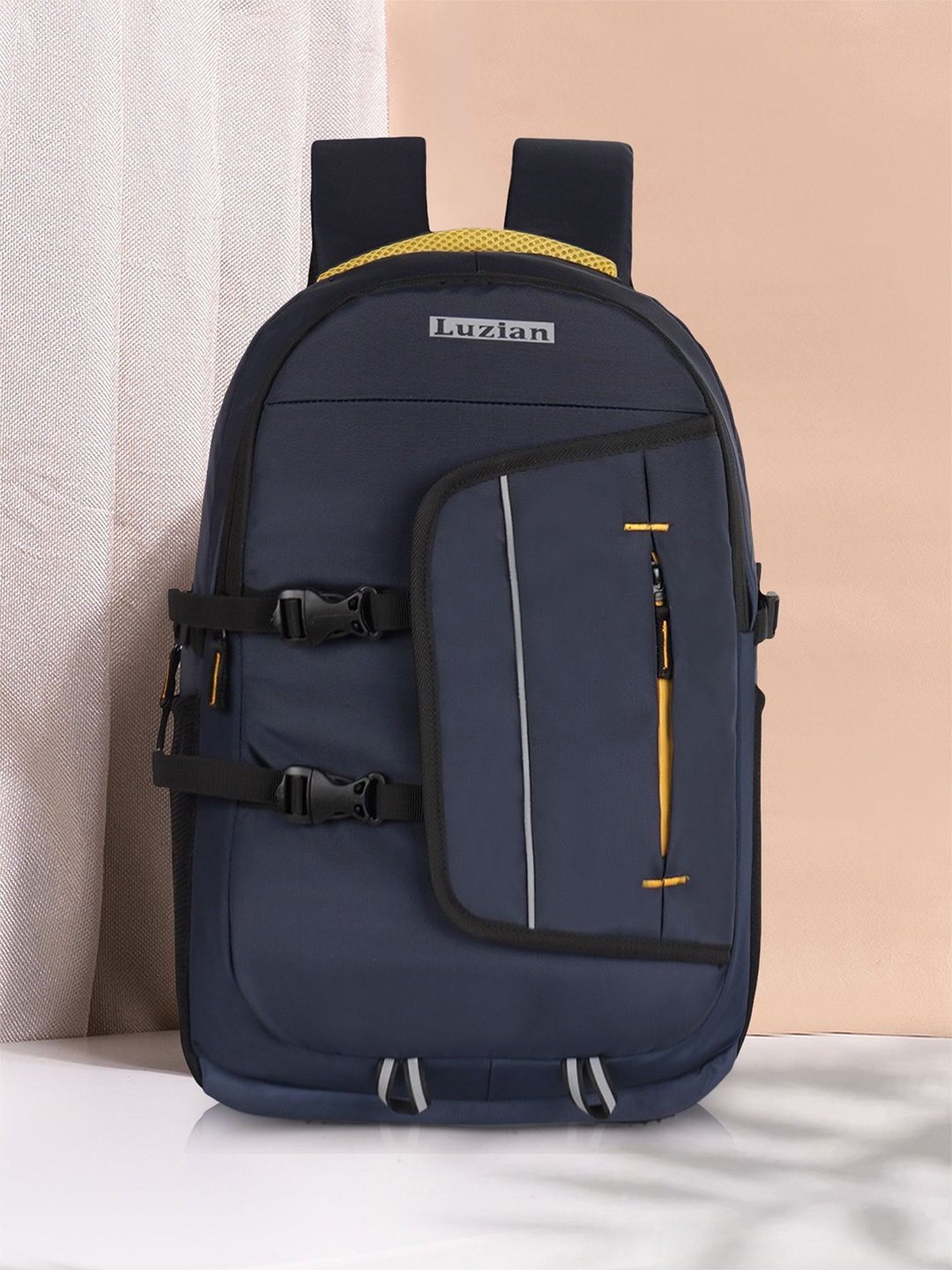

Luzian Men Backpack with Hip Strap, Blue