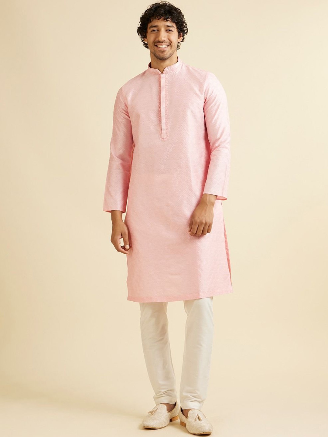 

Manyavar Men Floral Embroidered Regular Sequinned Kurta with Pyjamas, Pink