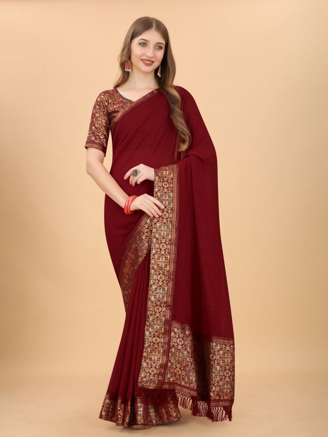 

DHRUTI CREATION Solid Saree, Maroon