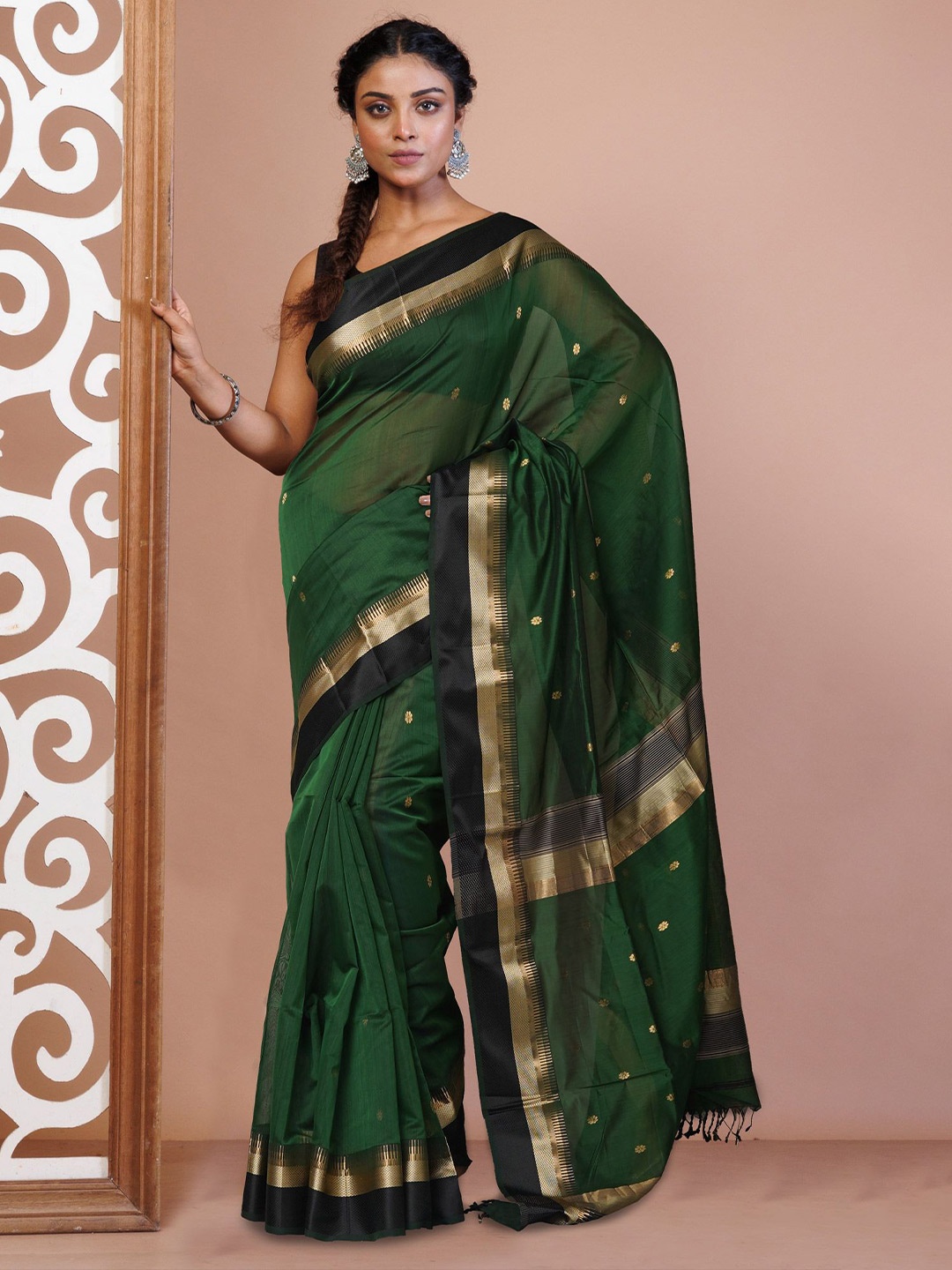 

Unnati Silks Ethnic Motifs Silk Cotton Maheshwari Saree, Green