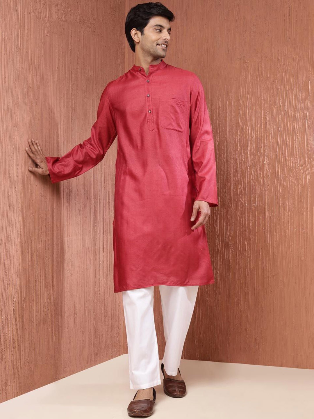 

Fabindia Mandarin Collar Long Sleeves Silk Straight Kurta, Red
