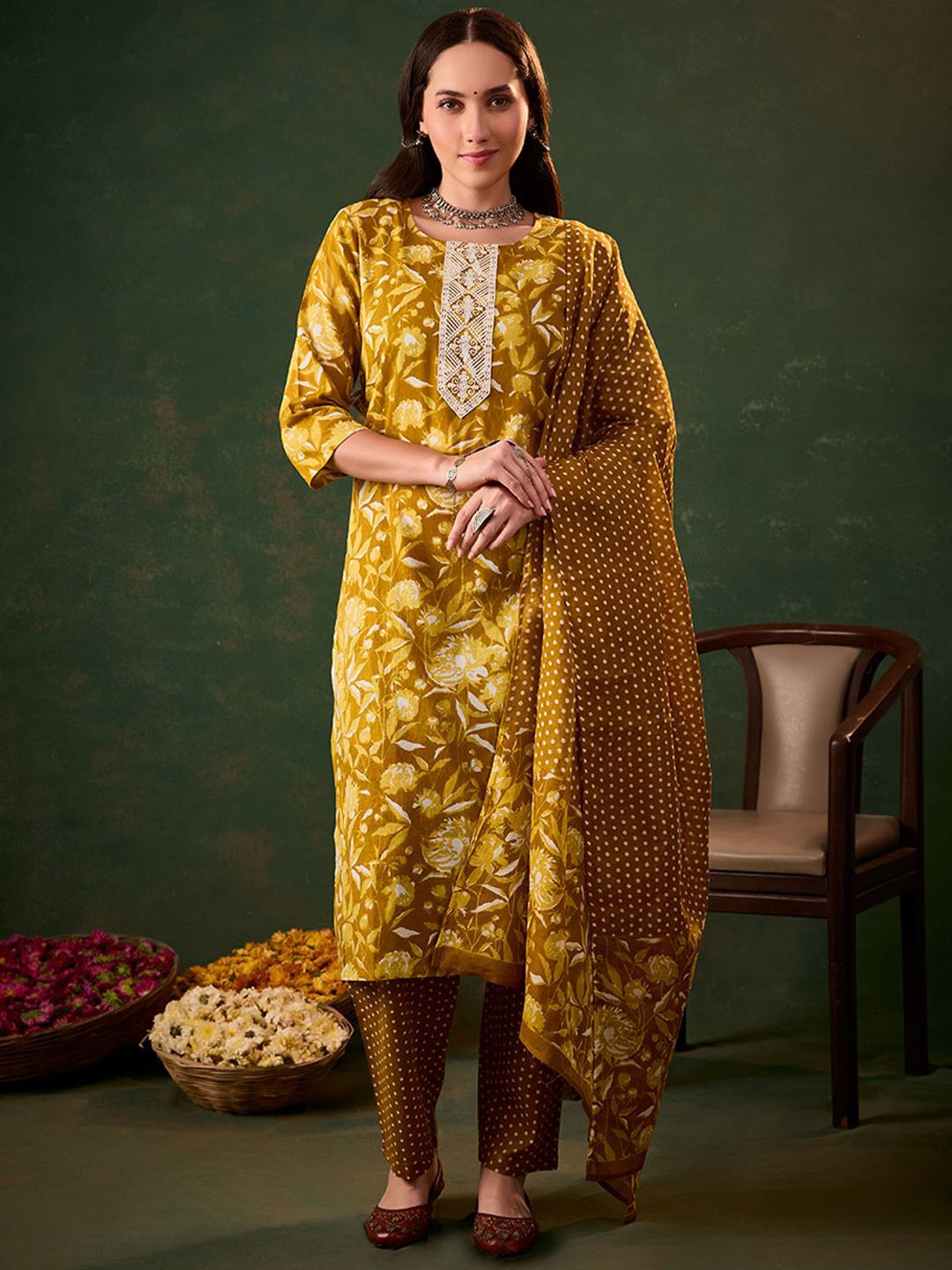 

HEEPOSH Women Floral Printed Regular Pure Cotton Kurta with Trousers & With Dupatta, Mustard