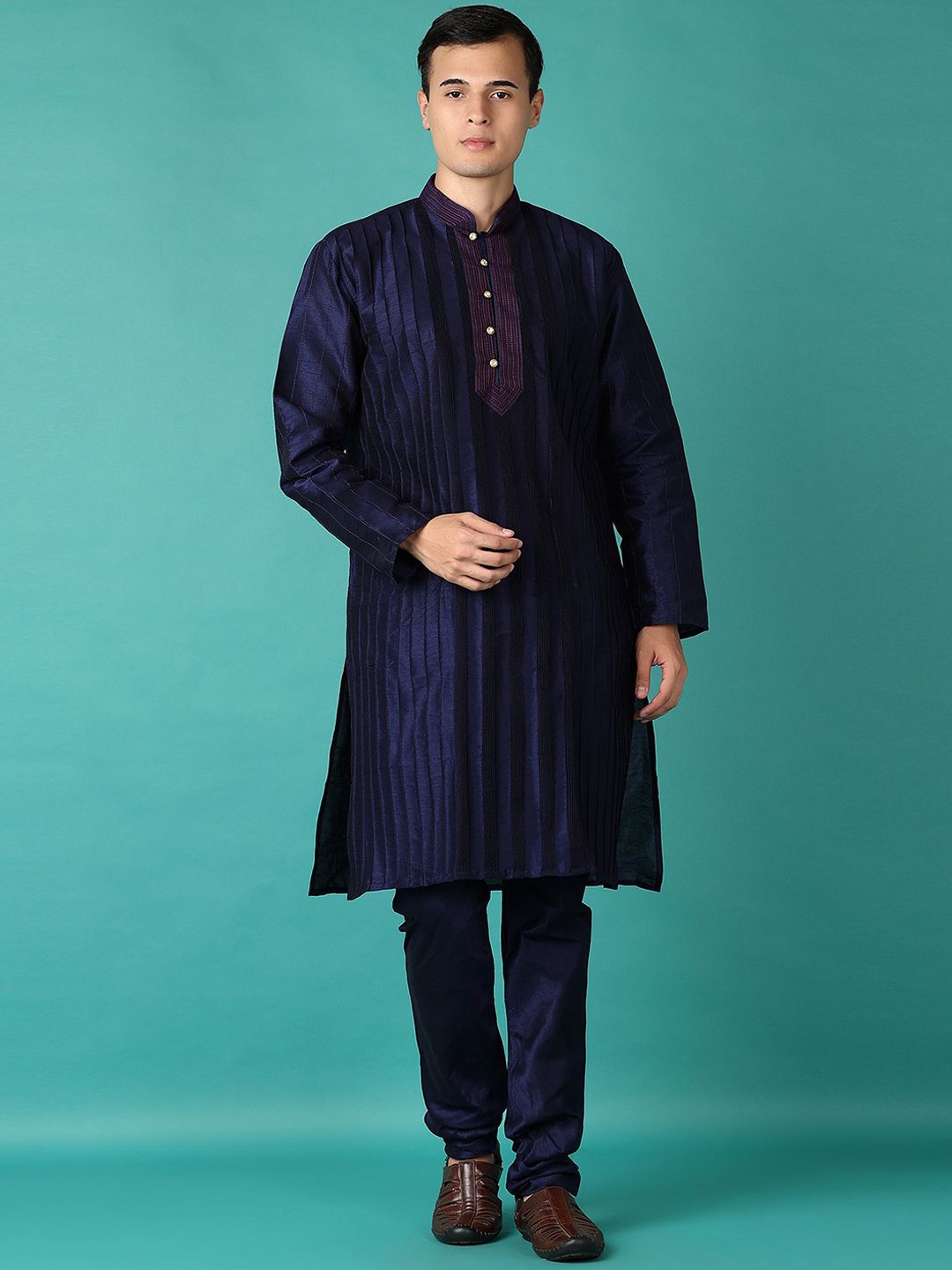 

V-Mart Men Embroidered Regular Thread Work Kurta with Churidar, Blue