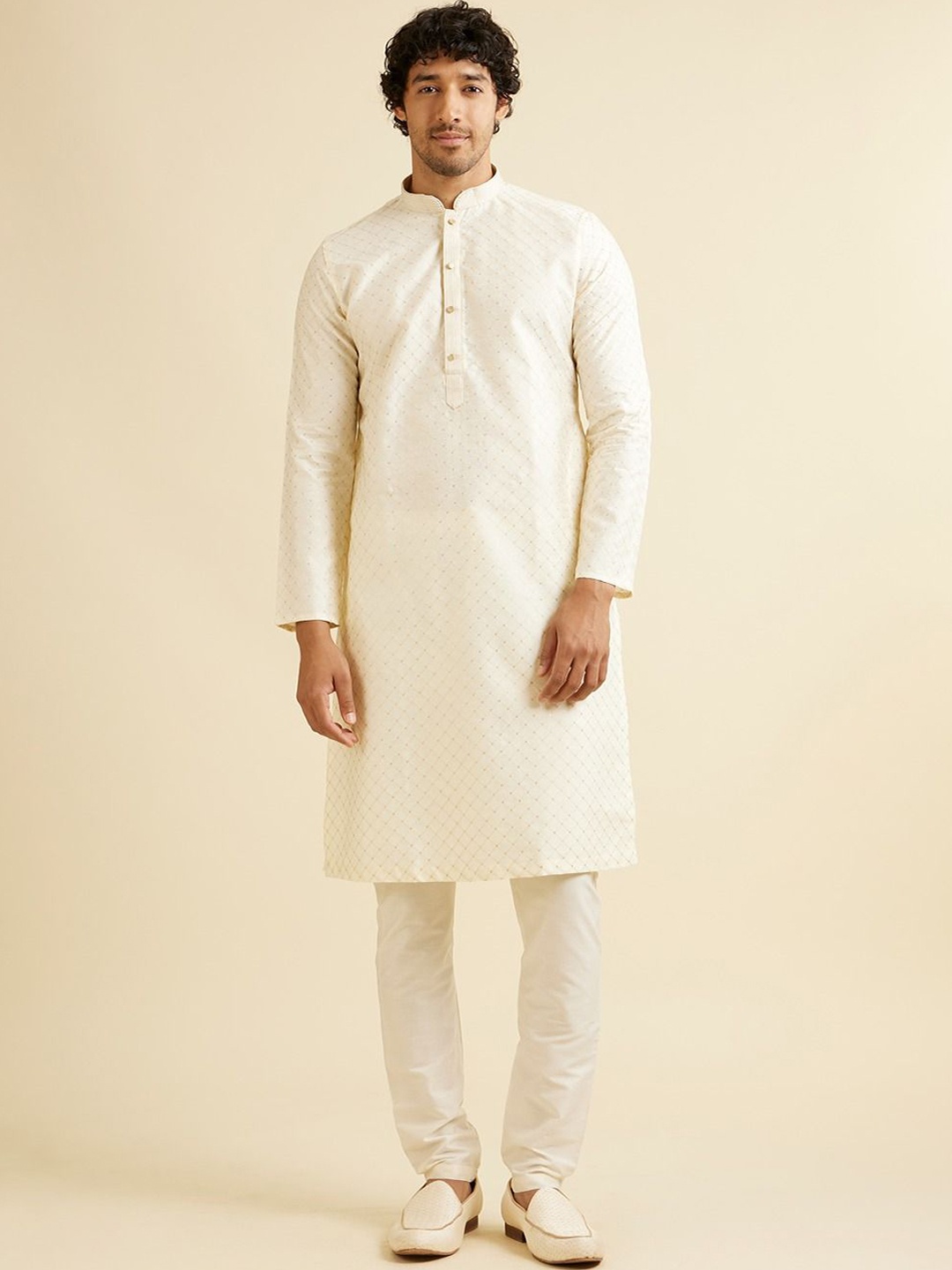 

Manyavar Men Embroidered Regular Sequinned Kurta with Pyjamas, Cream
