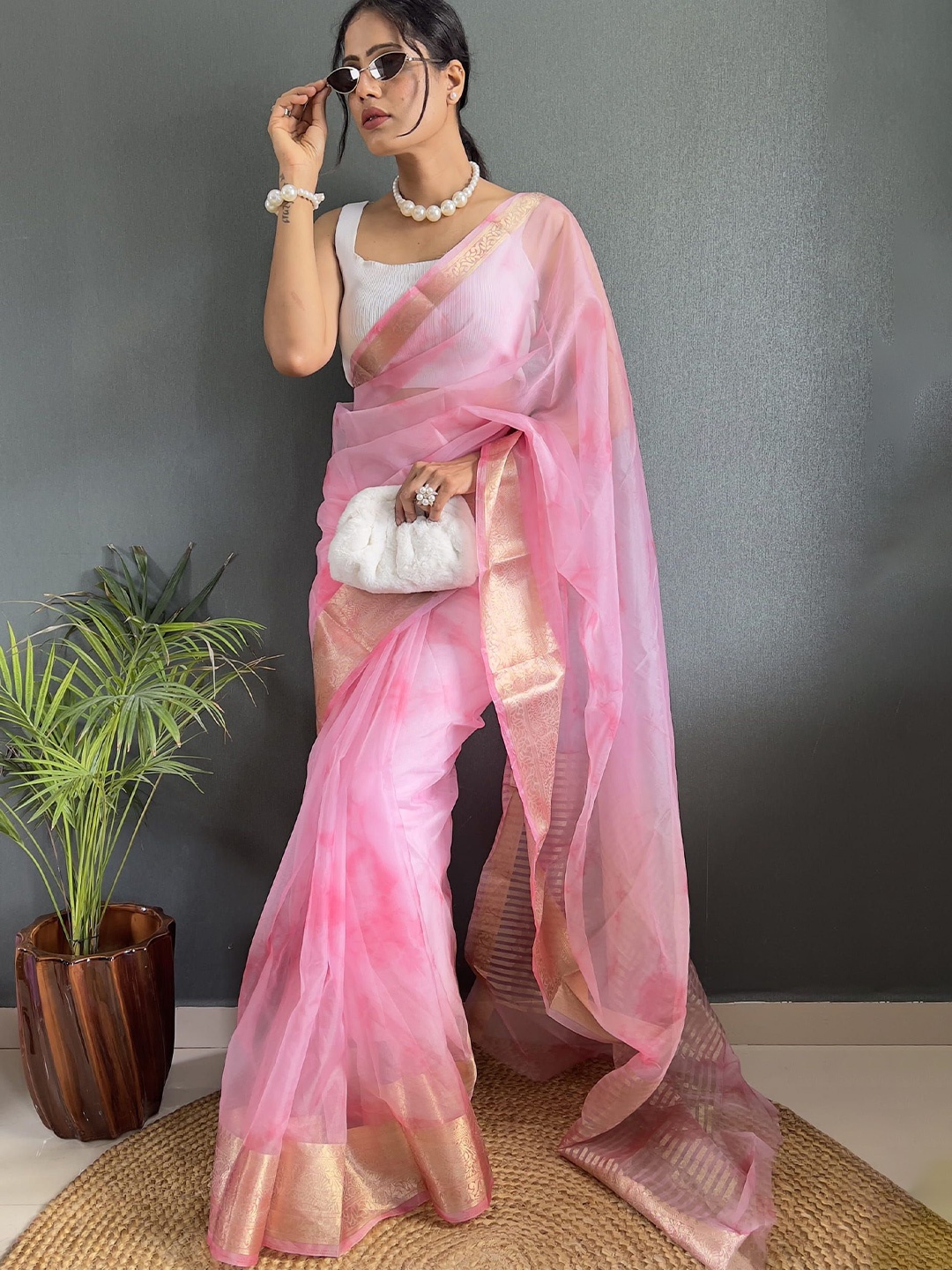 

KALINI Zari Organza Kanjeevaram Saree, Pink