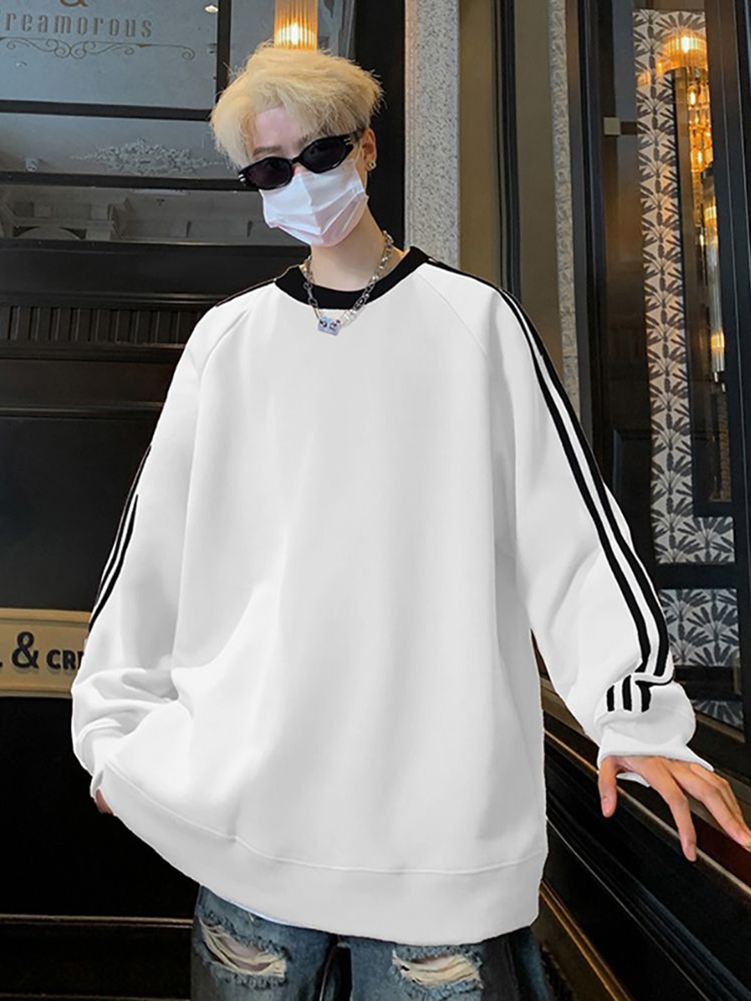

StyleCast x Revolte Men Striped Round Neck Oversized T-shirt, White