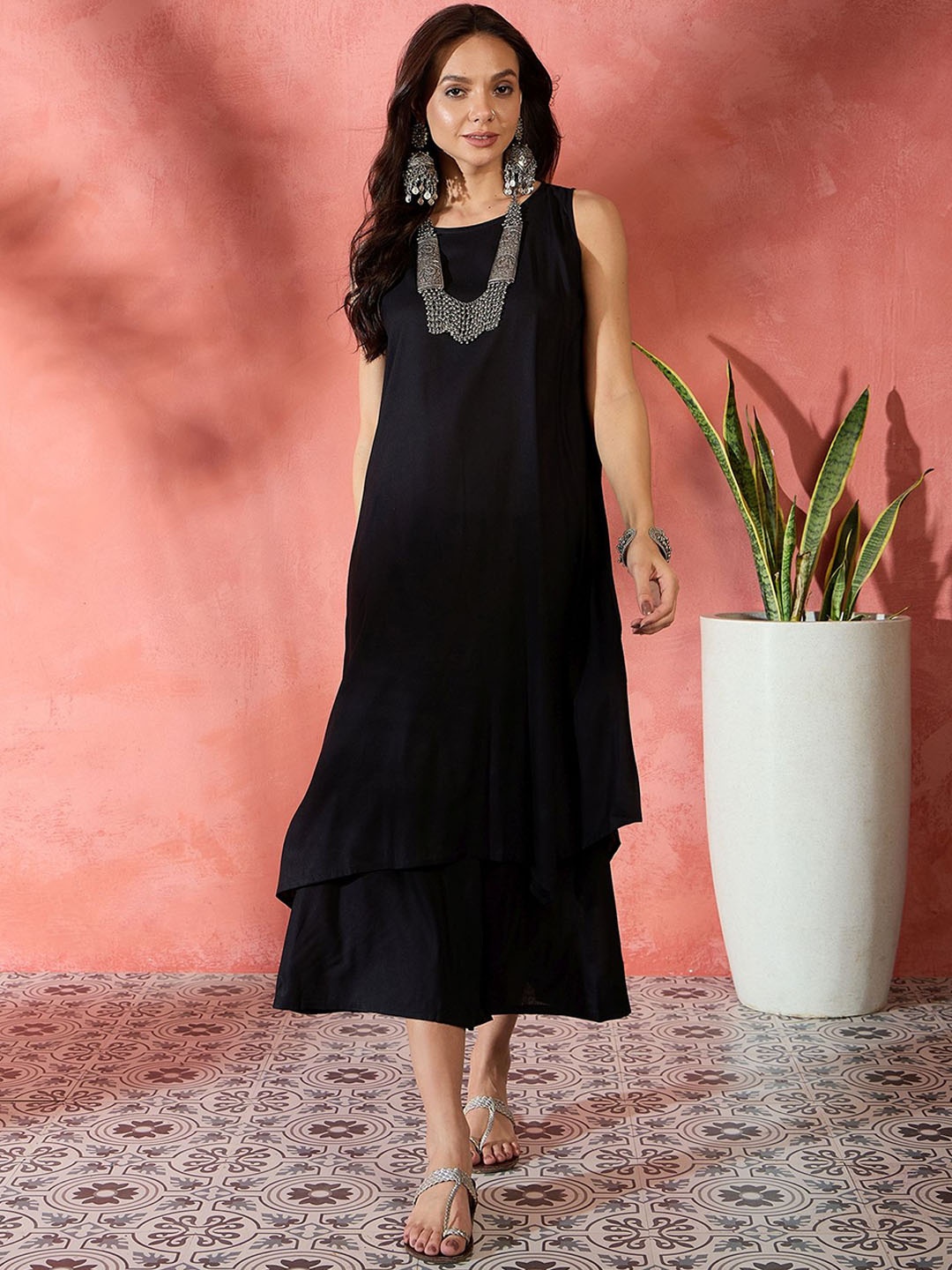 

InWeave Women Regular Kurta with Salwar, Black
