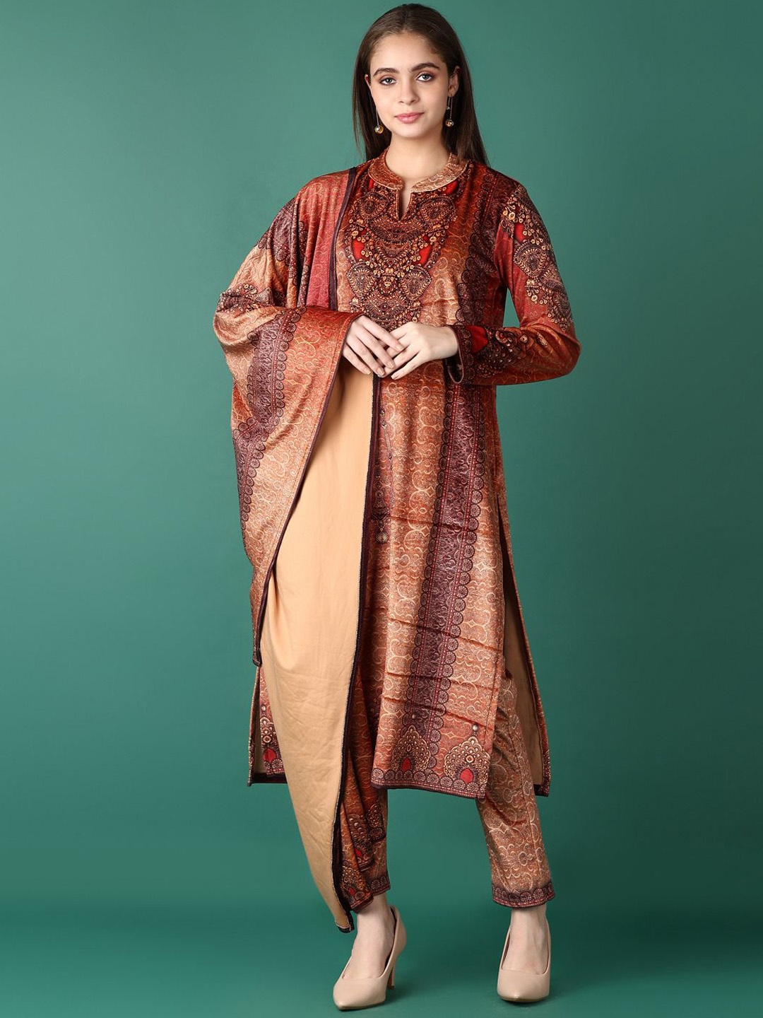 

V-Mart Women Ethnic Motifs Printed Regular Pure Cotton Kurta with Trousers & With Dupatta, Mustard